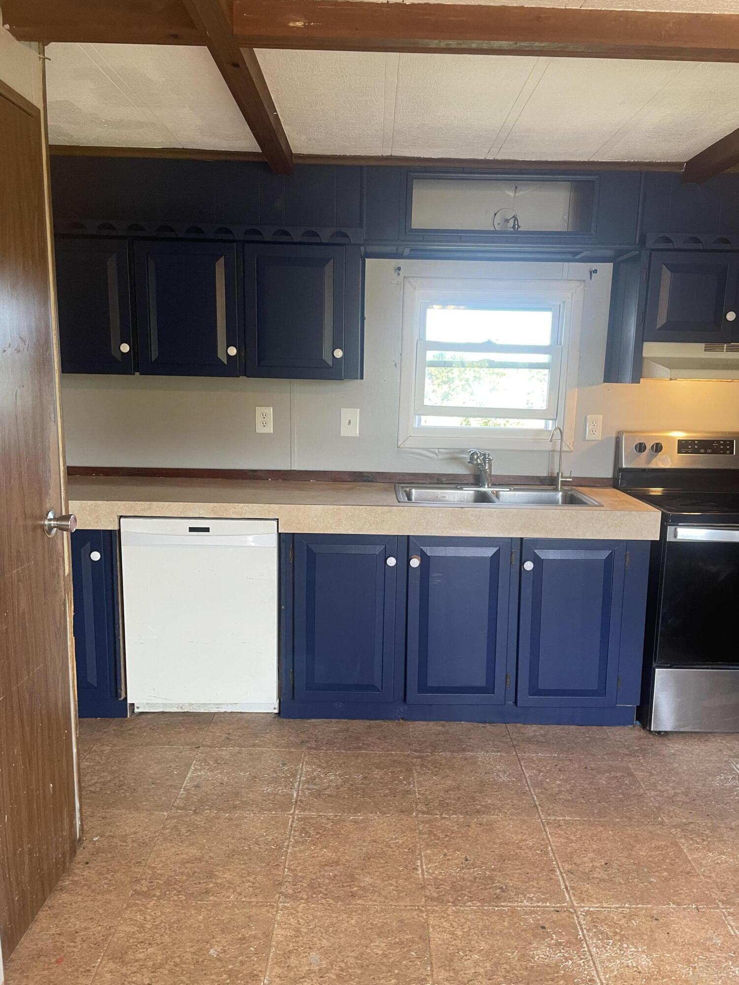 111 Thomas Hill Road Property Photo 4
