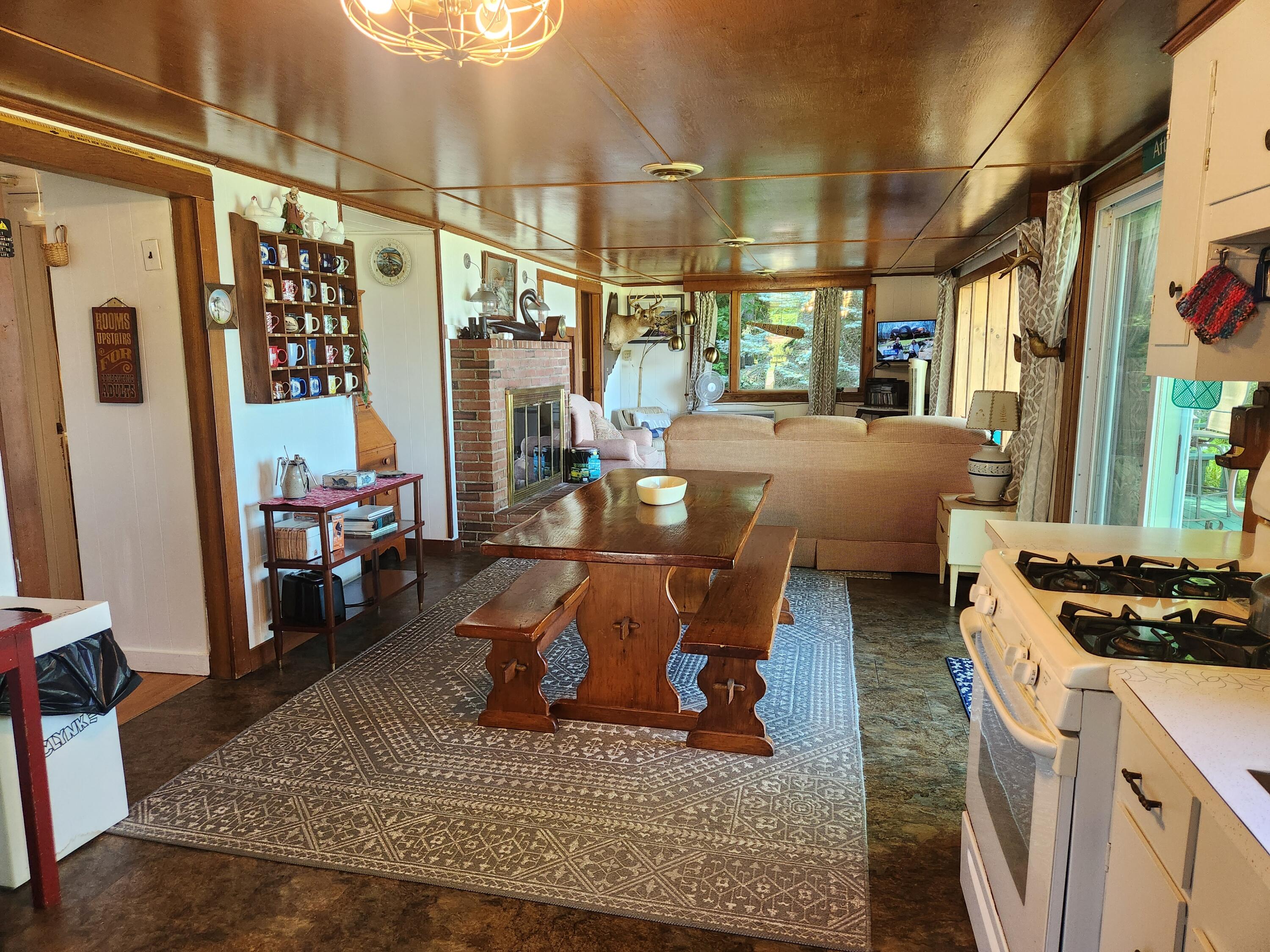 84 Pinewood Cove Road Property Photo 10