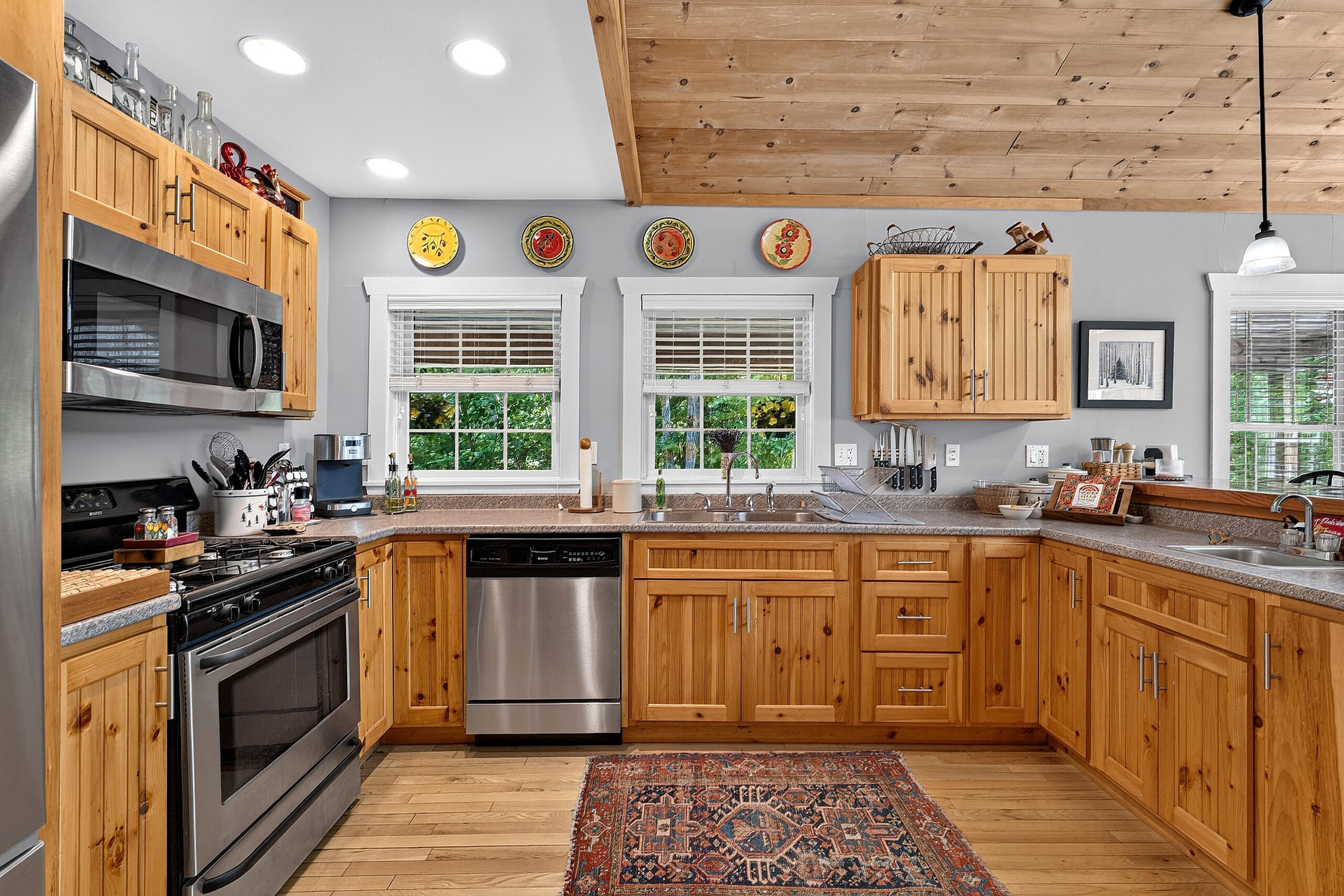 6 Lake Como Drive Property Photo 16