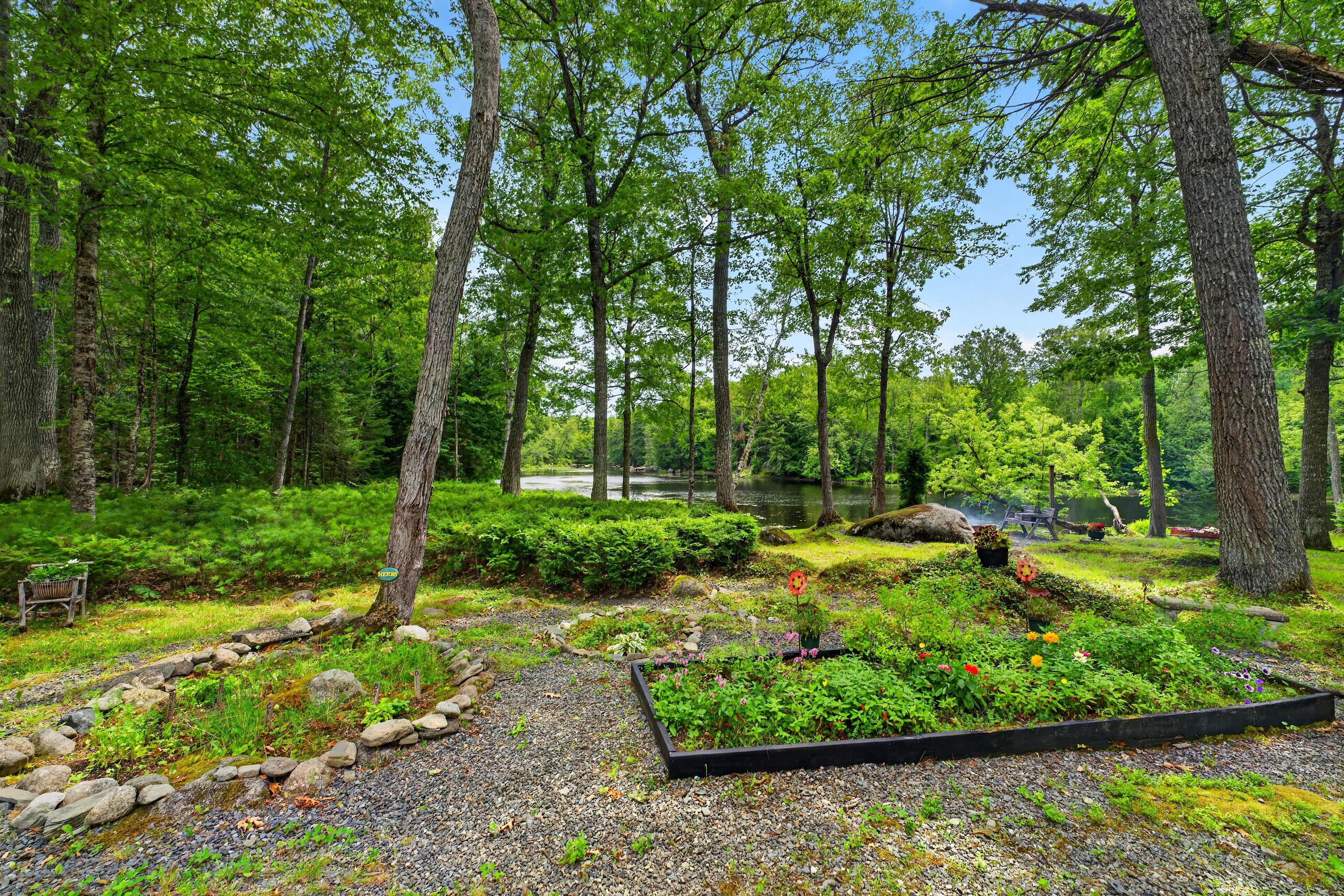 6 Lake Como Drive Property Photo 46