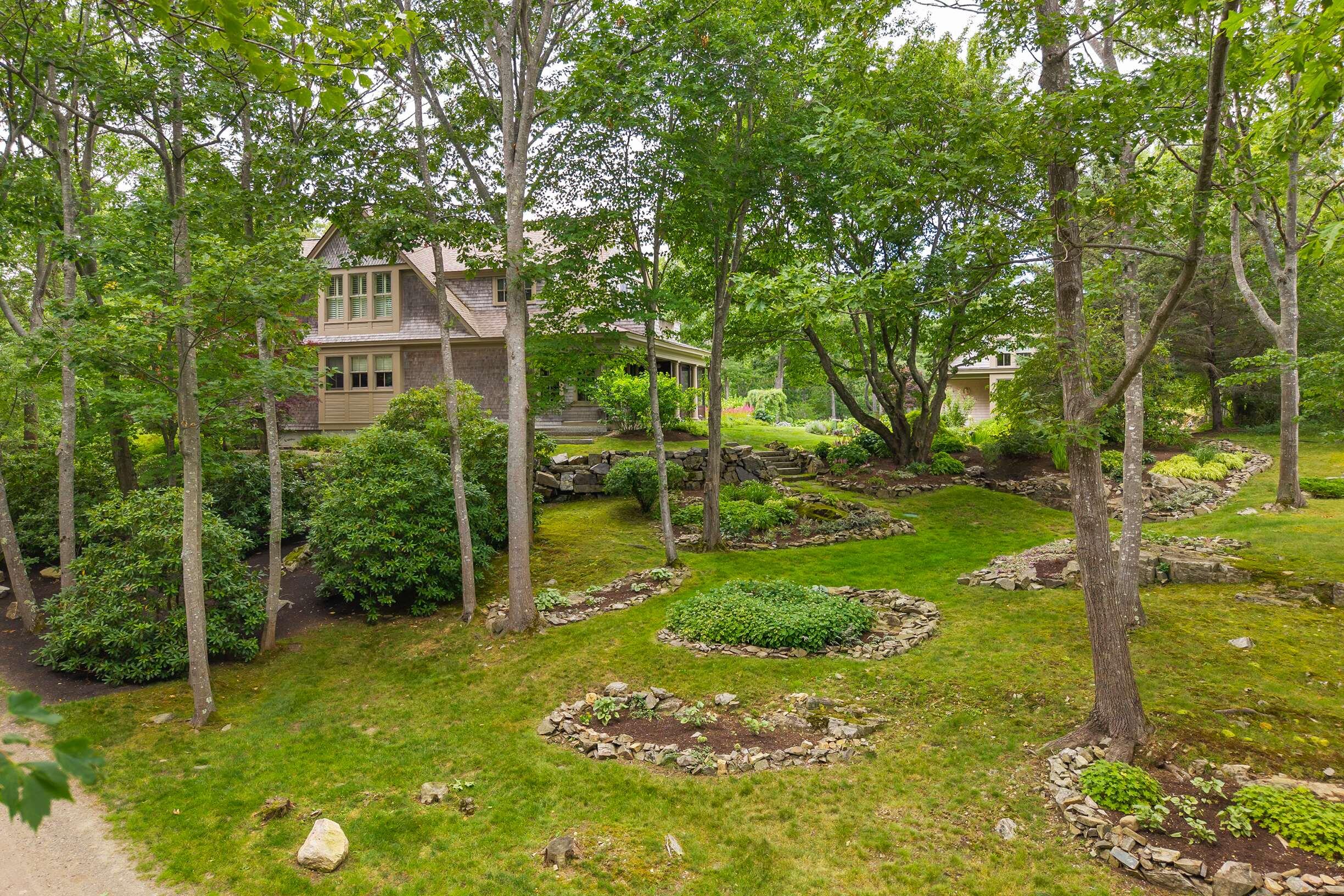 6 Pebble Cove Property Photo 44
