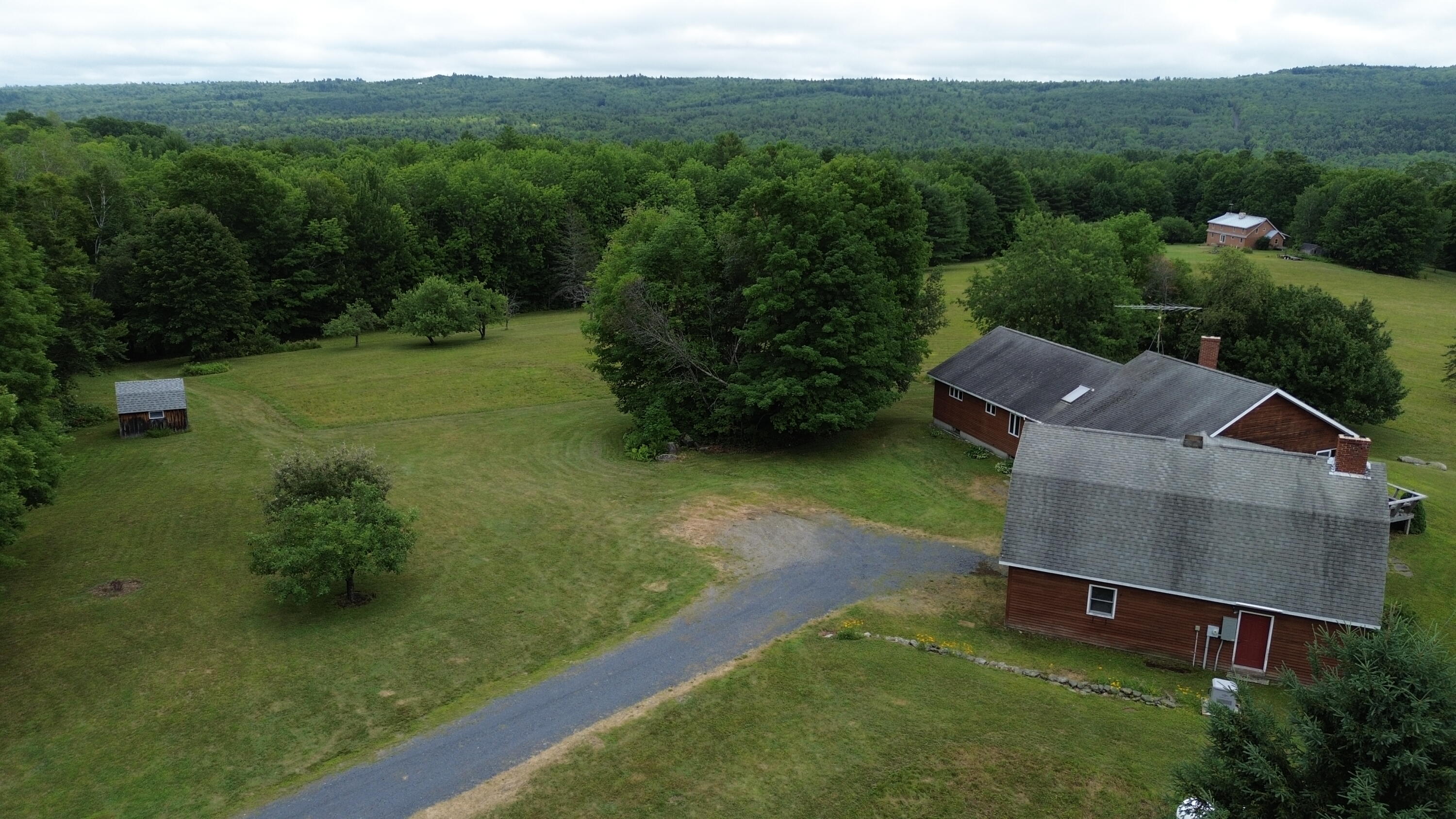 41 Brown Farm Road Property Photo 3
