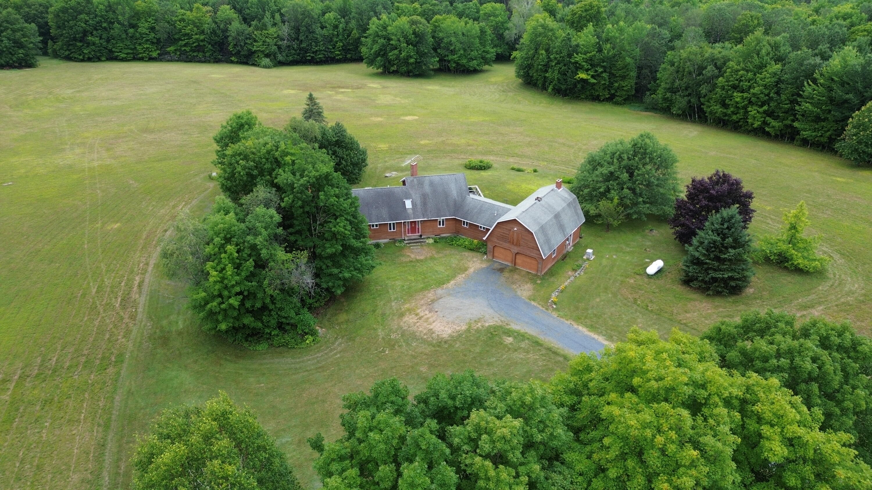 41 Brown Farm Road Property Photo 5