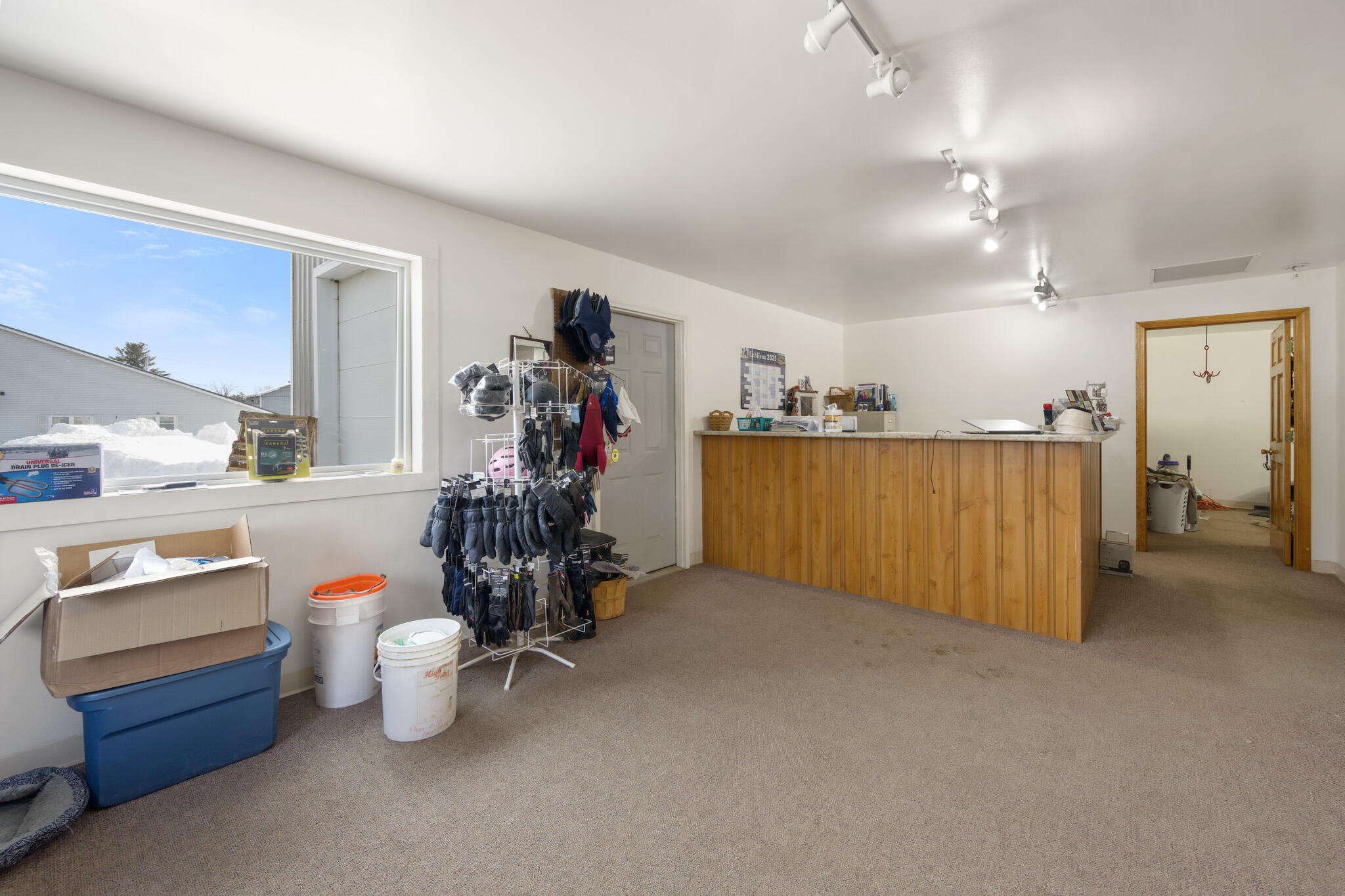 335 Corinna Road Property Photo 9
