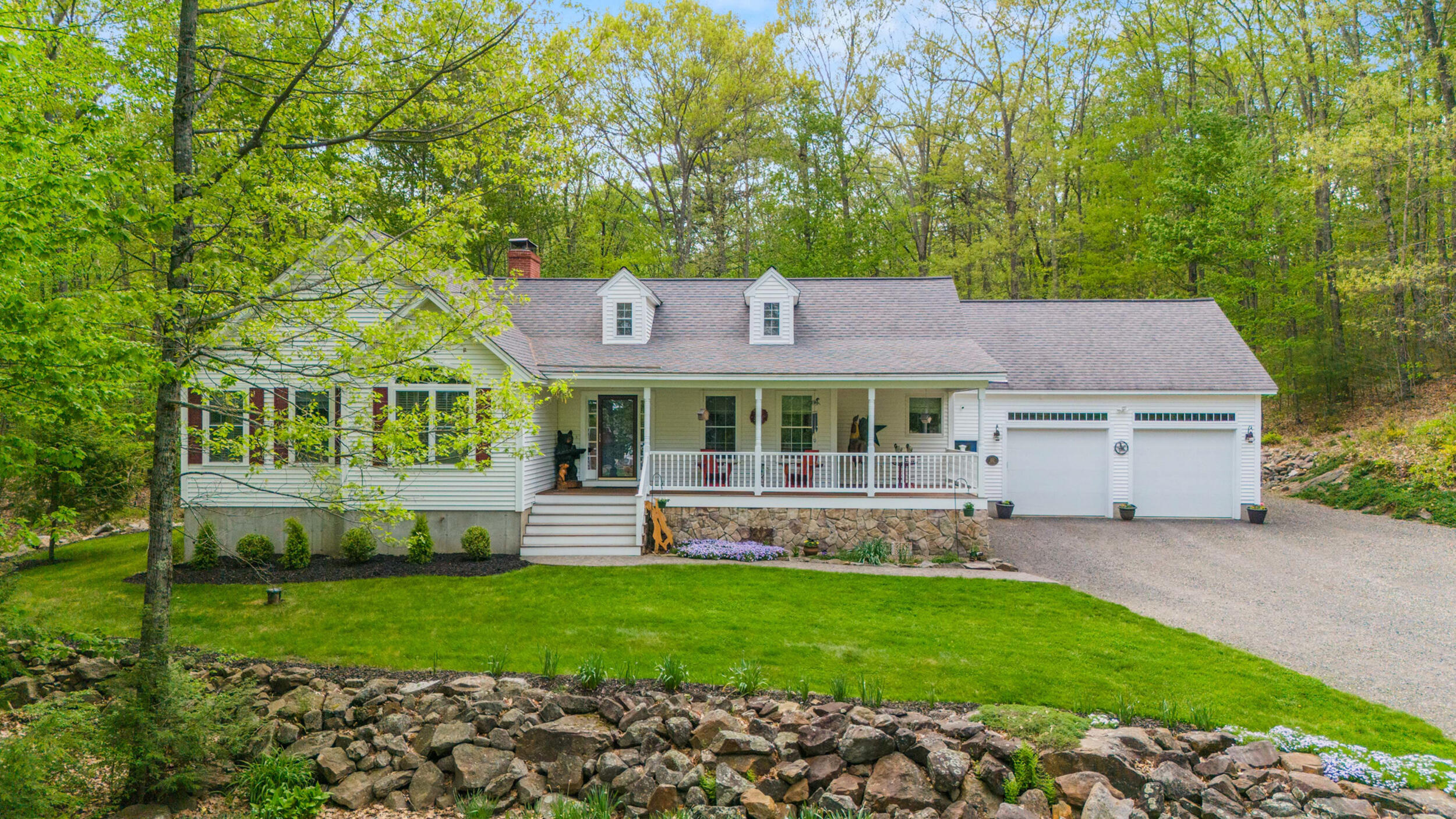 471 Twombley Road Property Photo 11