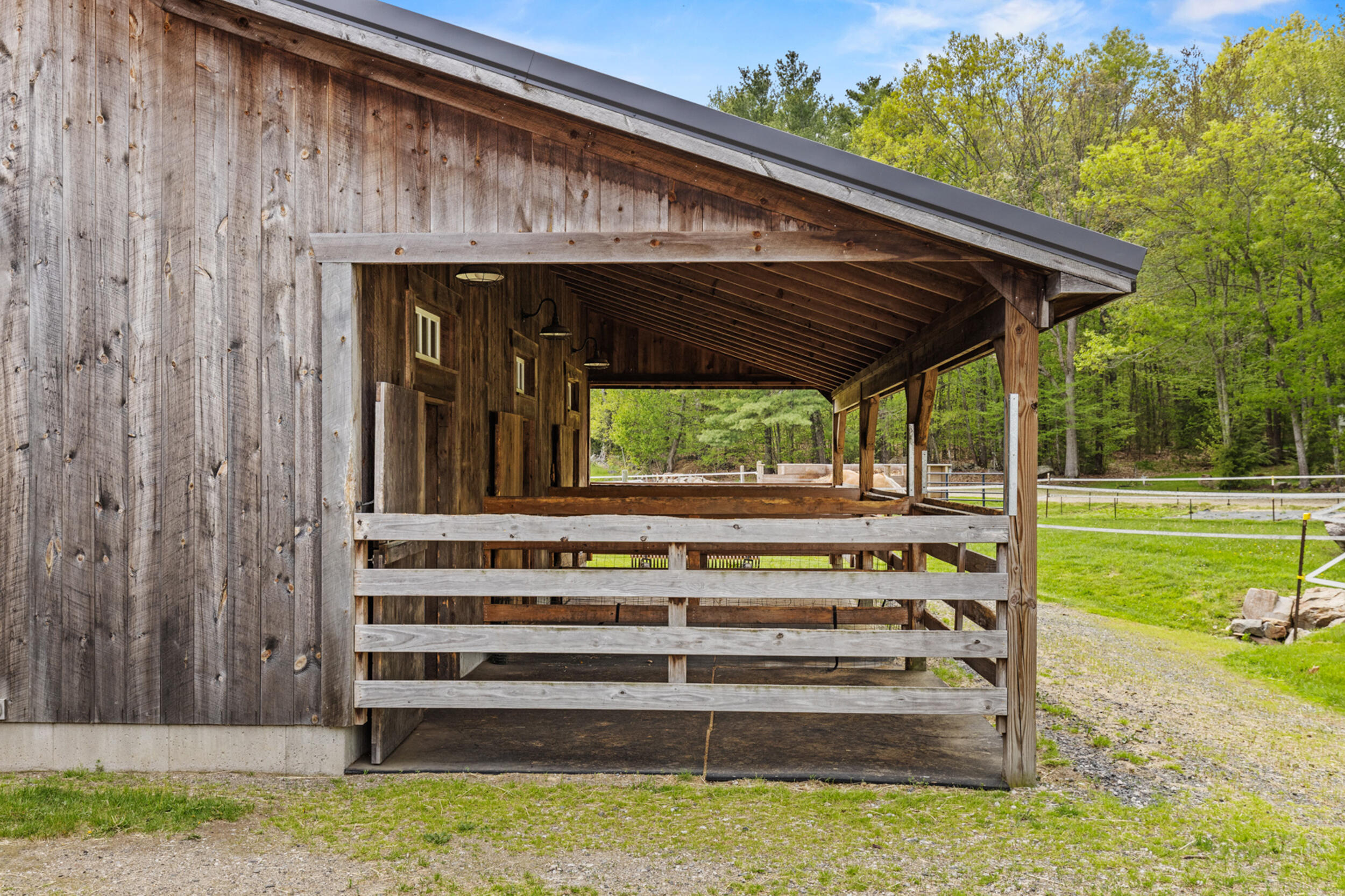 471 Twombley Road Property Photo 19