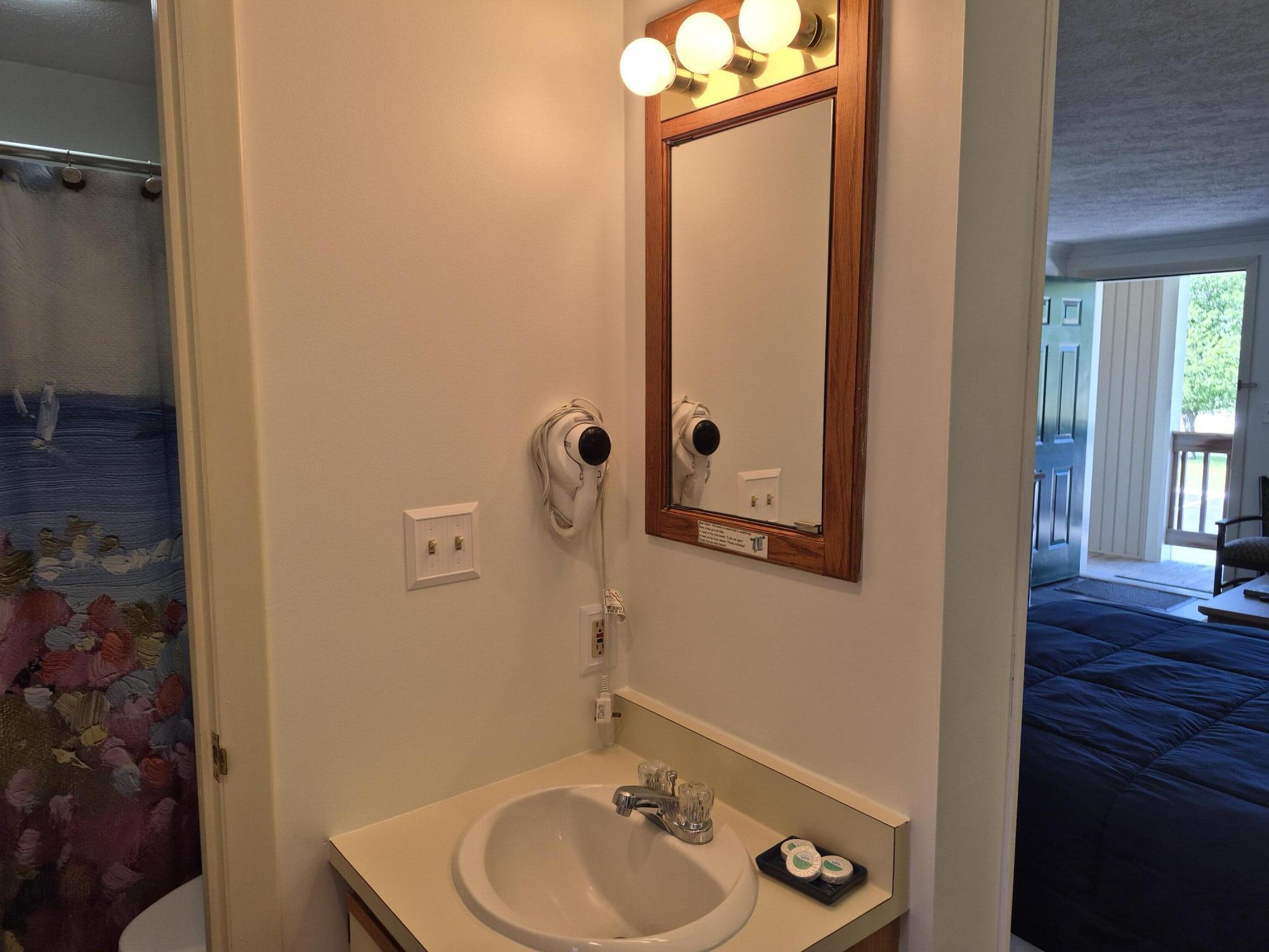 733 Post Road 228 Property Photo 5