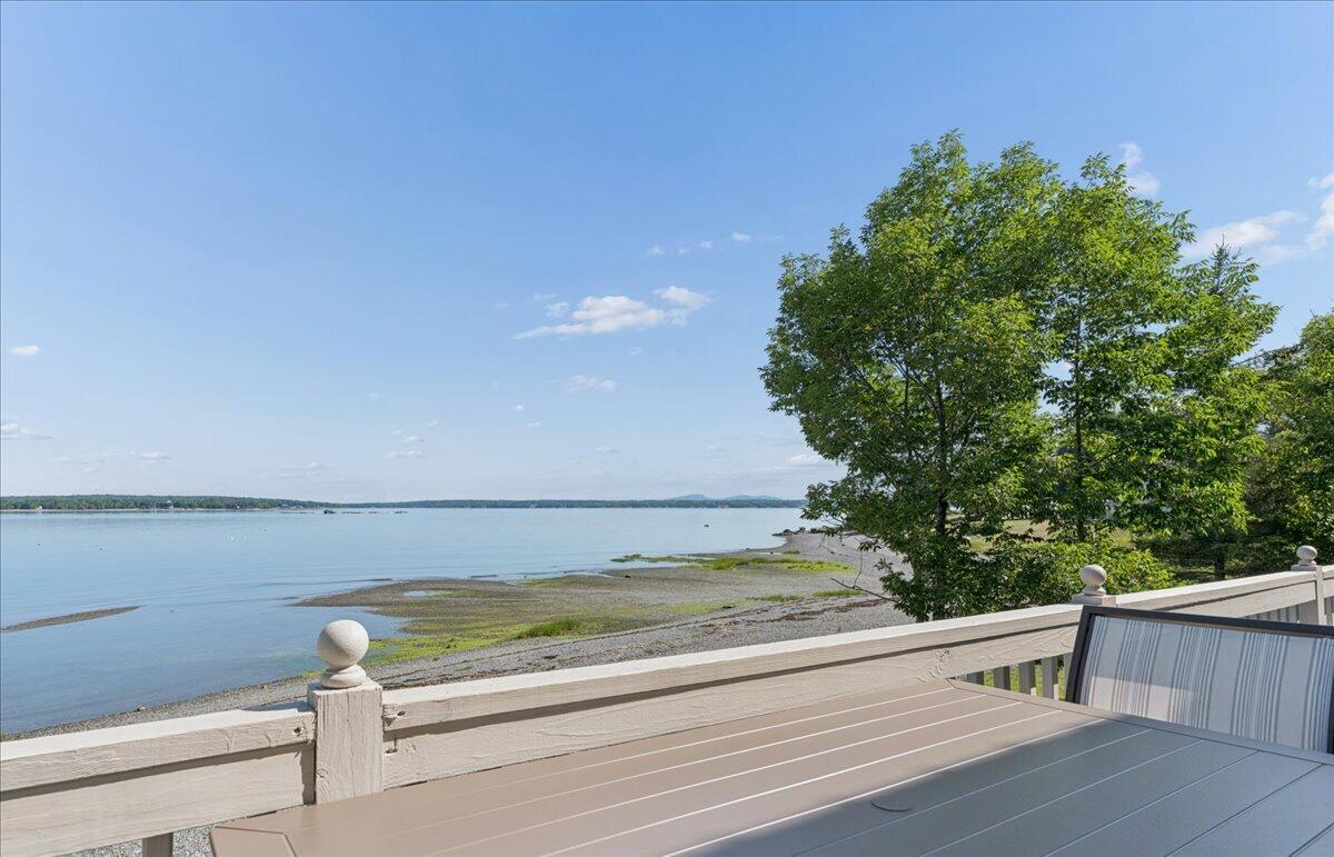 13 Coles Cove Property Photo 6