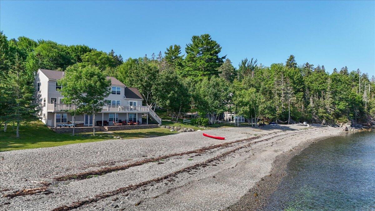 13 Coles Cove Property Photo 14
