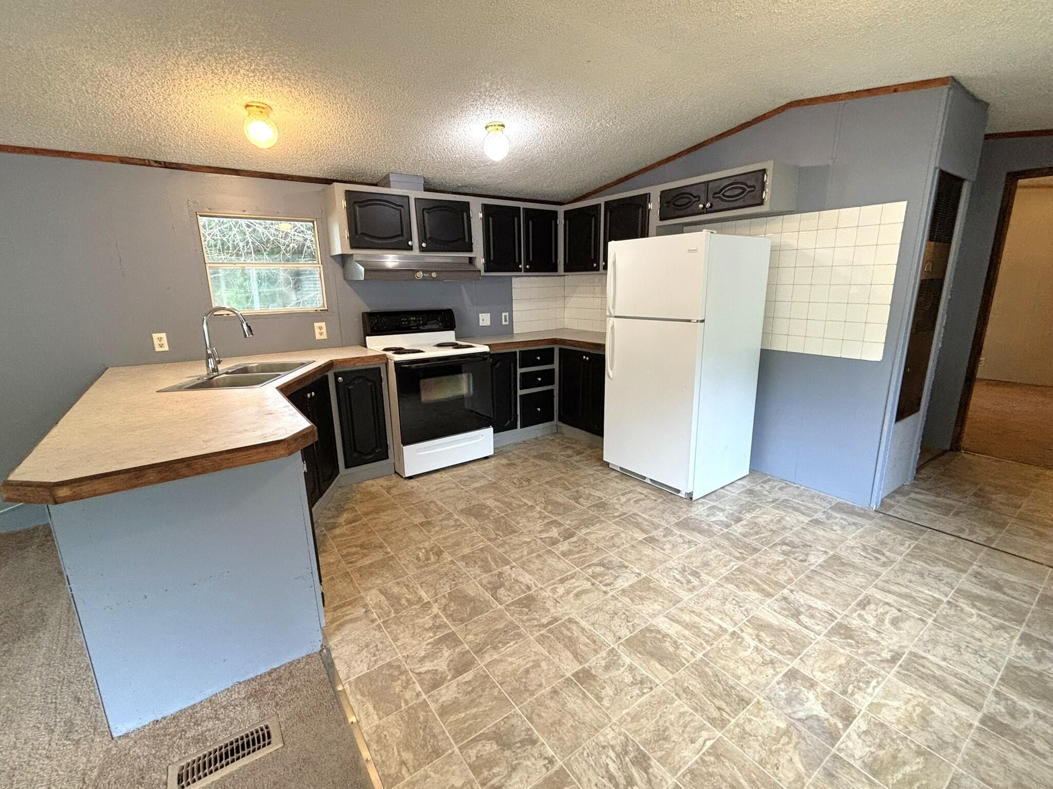 30 Mri Drive Property Photo 7