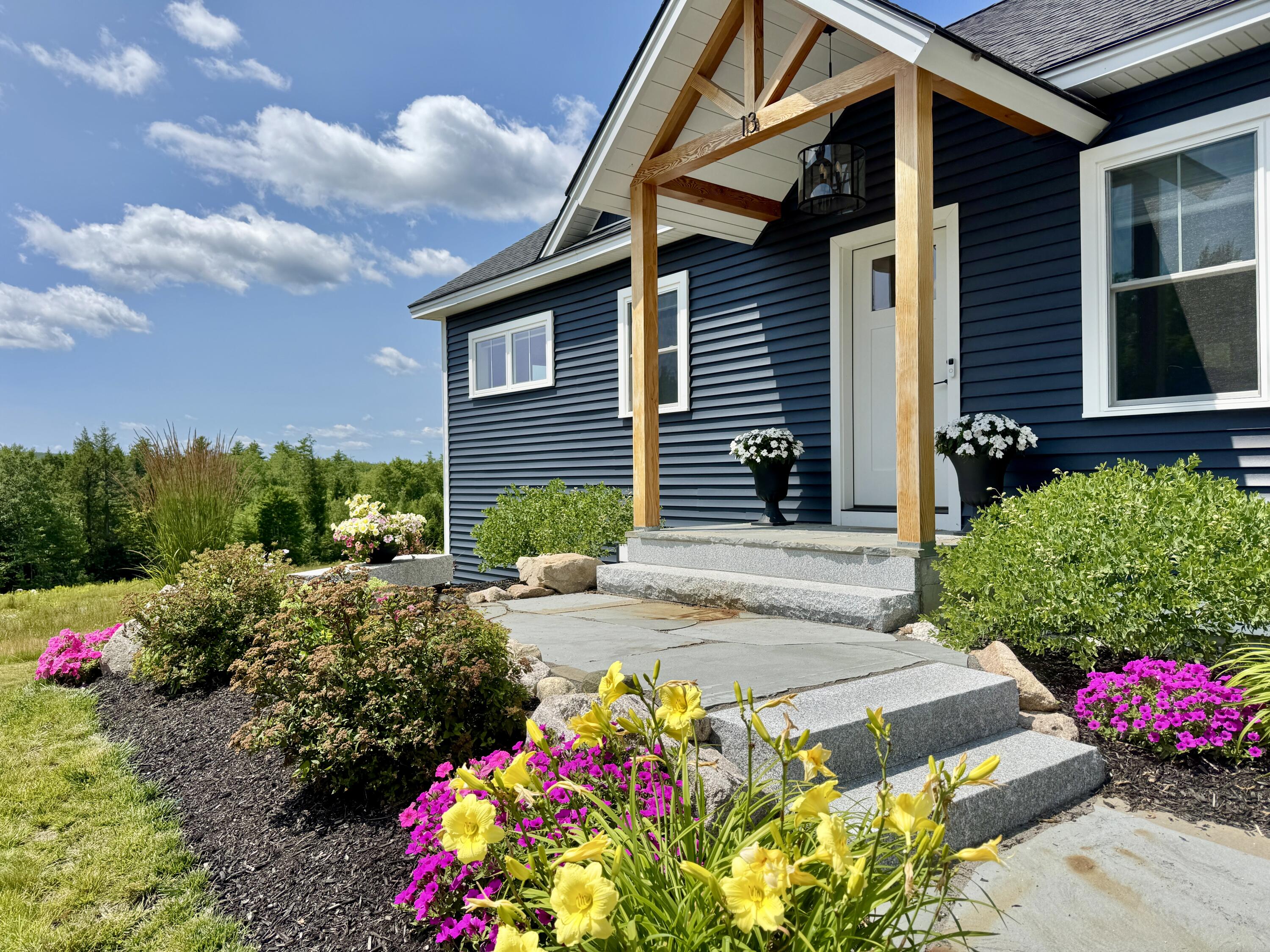 13 Efficiency Way Property Photo 3