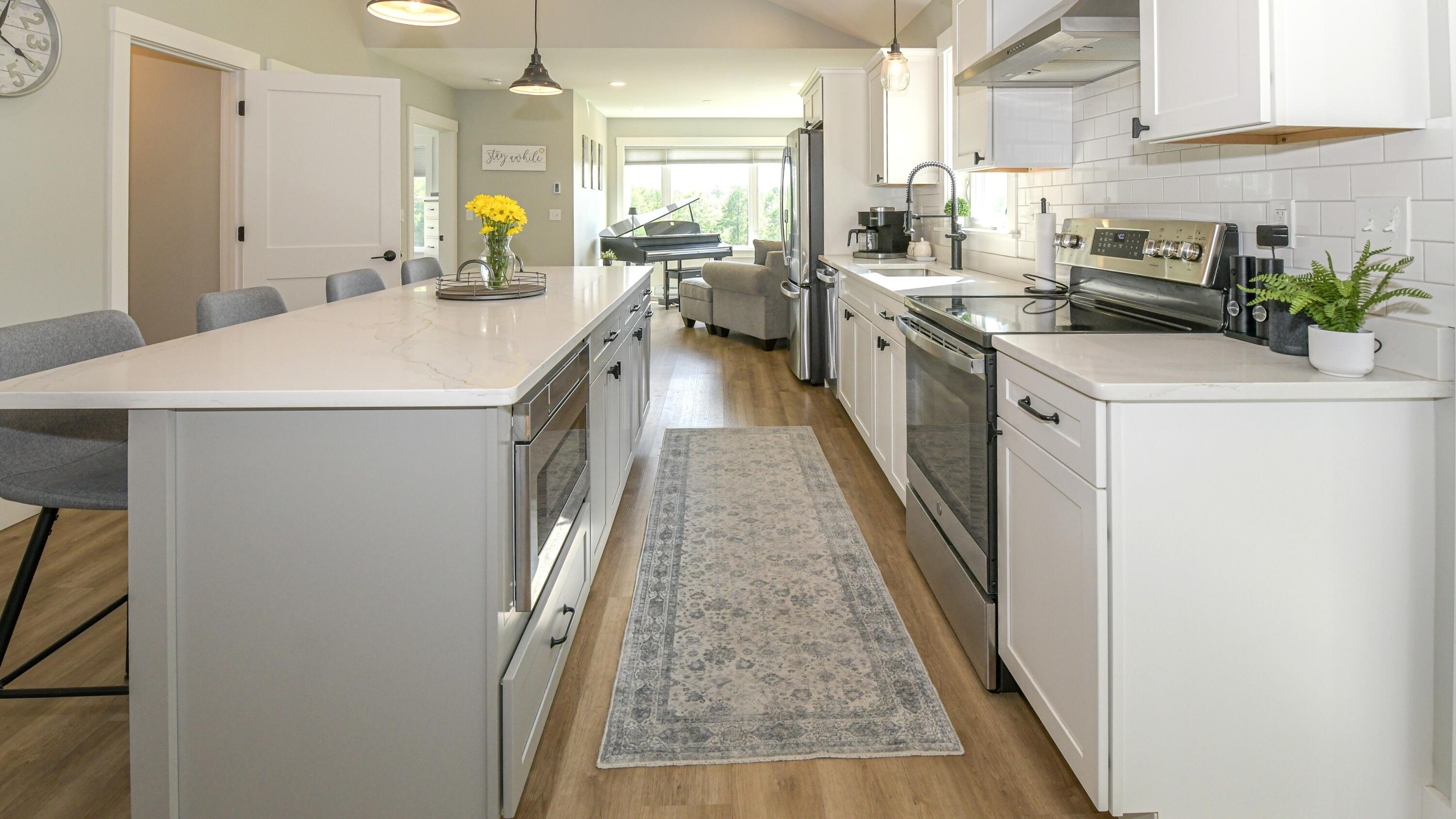 13 Efficiency Way Property Photo 9