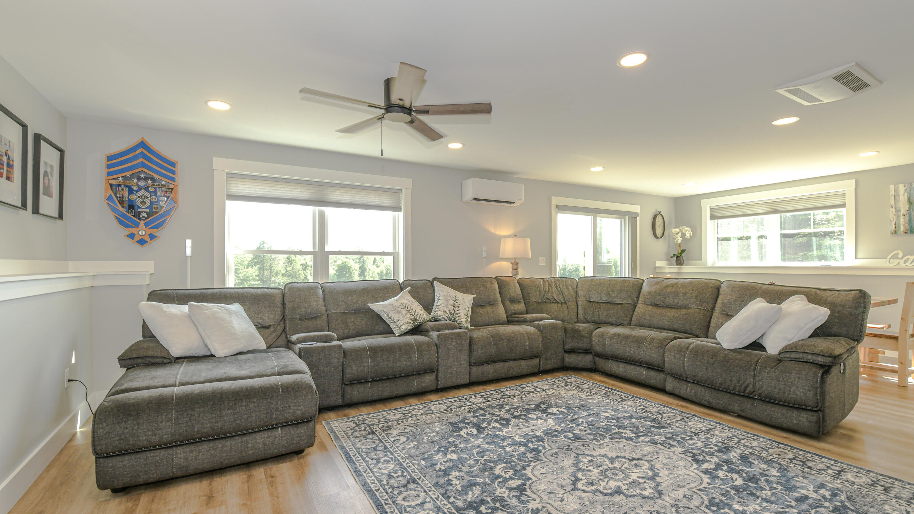 13 Efficiency Way Property Photo 28