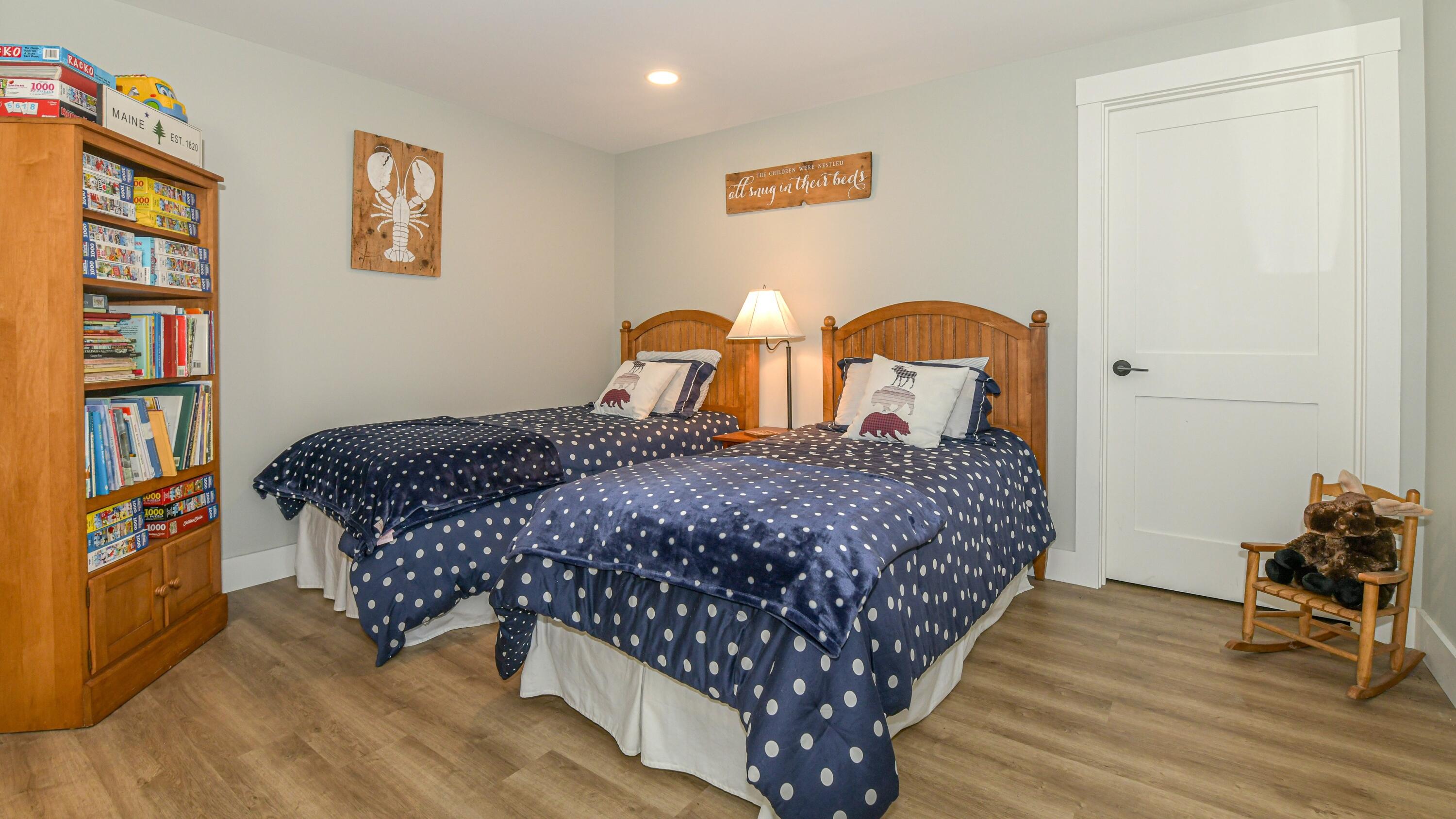 13 Efficiency Way Property Photo 36