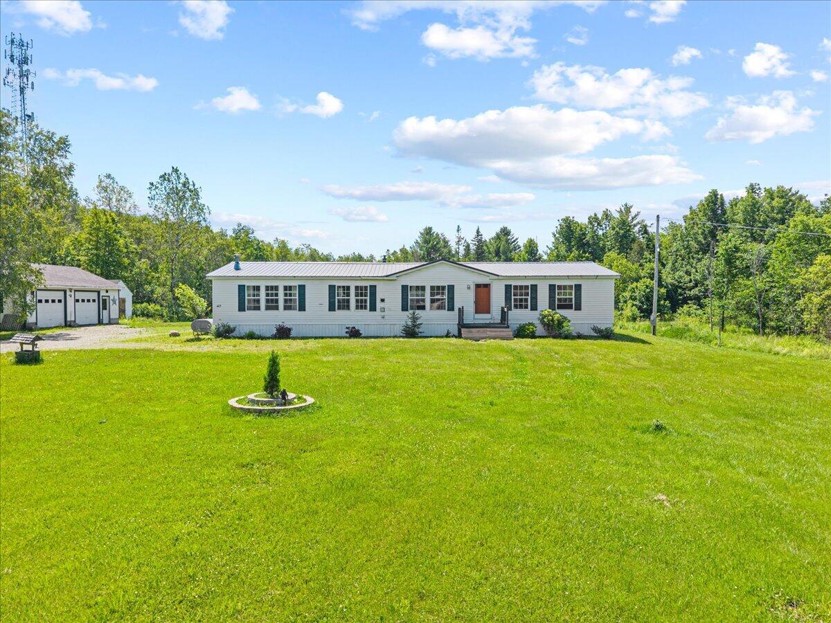 405 E Road Property Photo 1