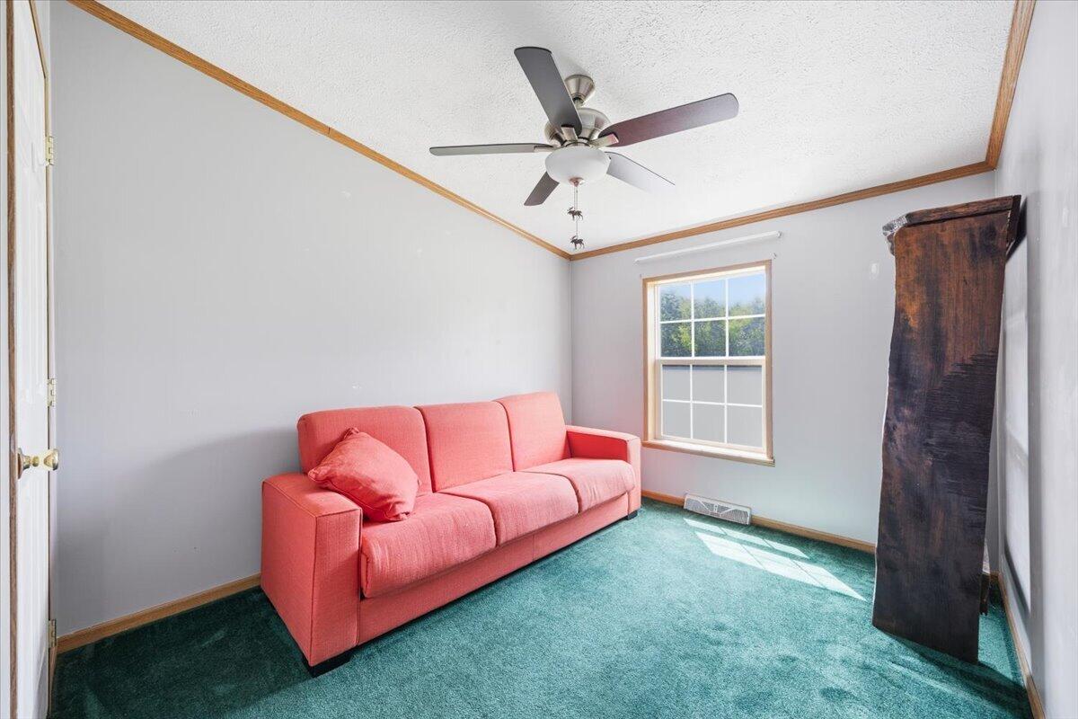 405 E Road Property Photo 29