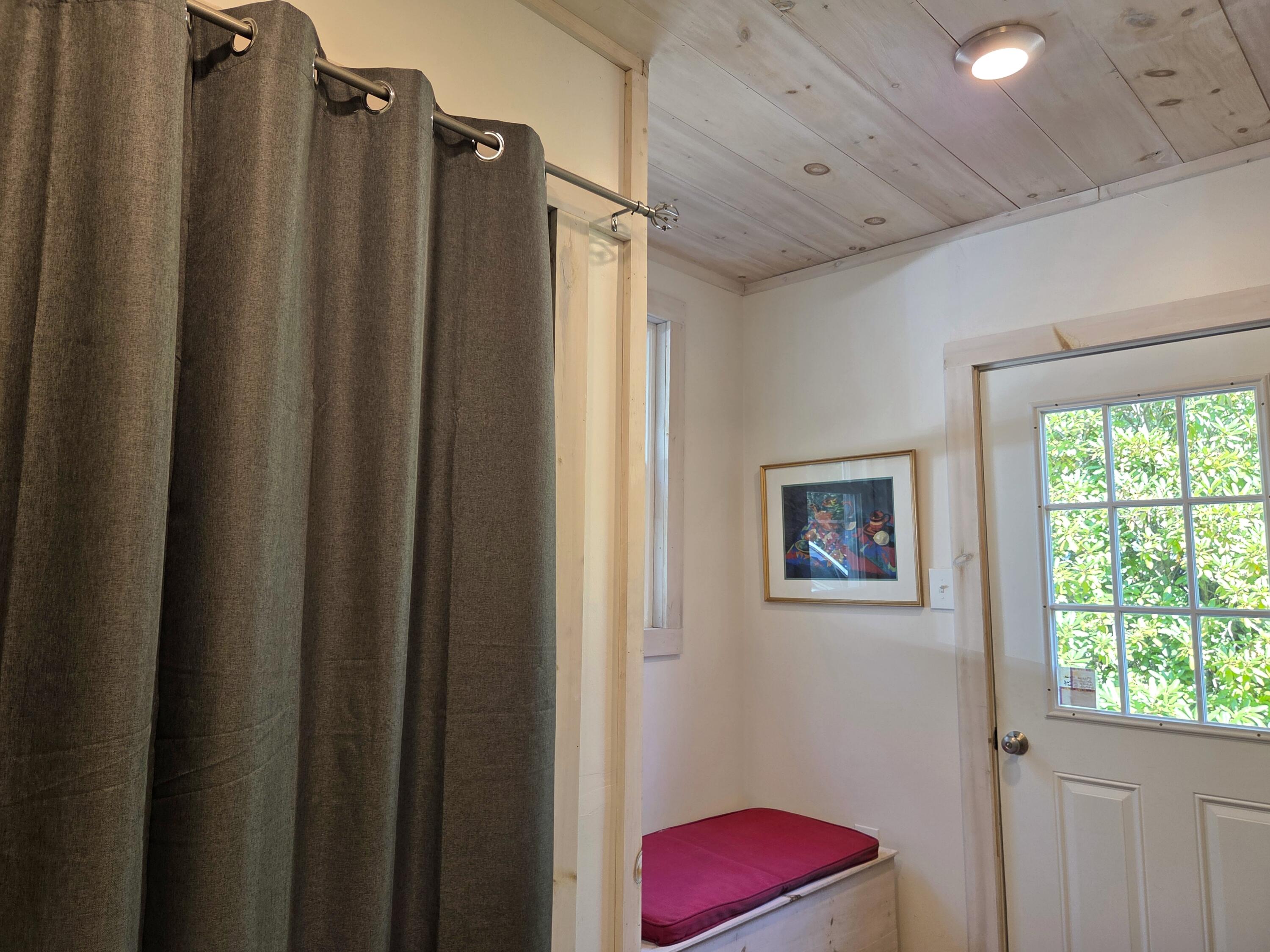 272 Belmont Avenue Property Photo 12