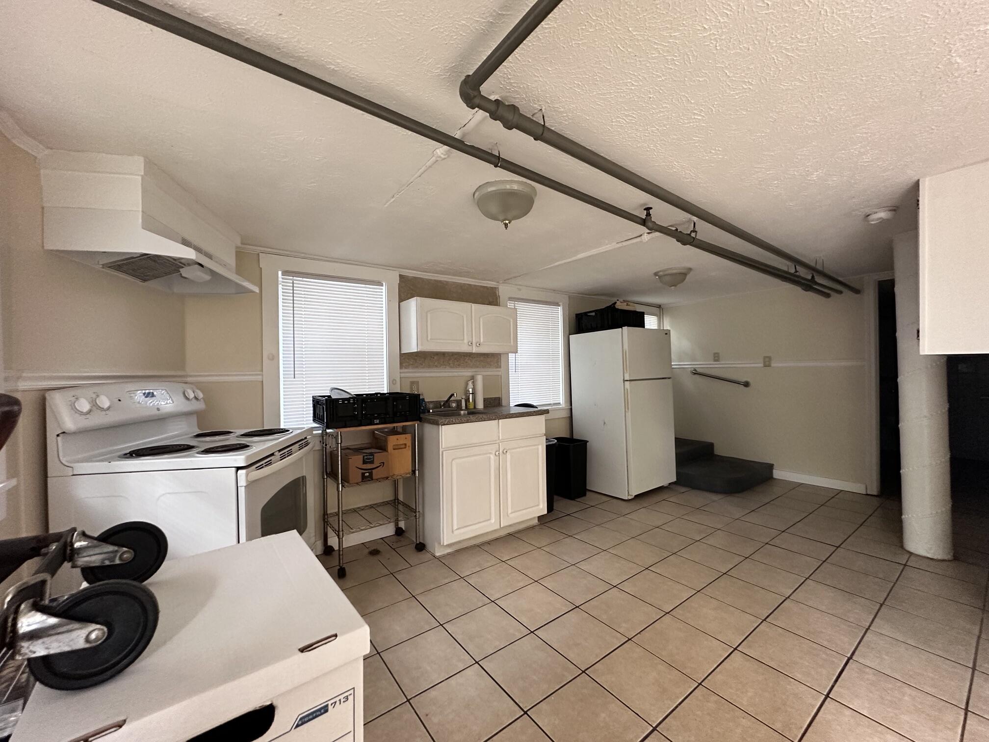 156 Cottage Street Property Photo 10