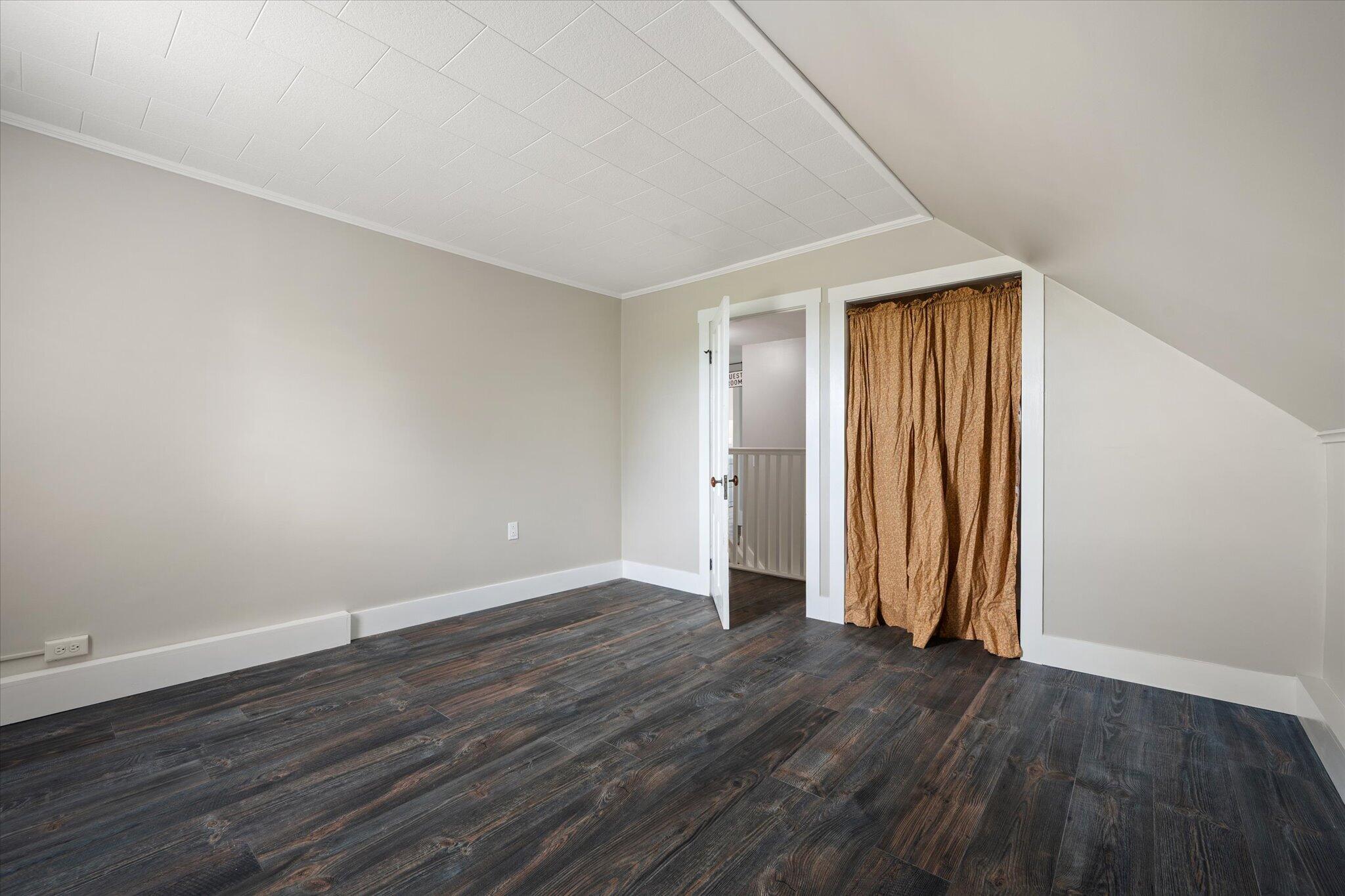 565 Main Street Property Photo 31
