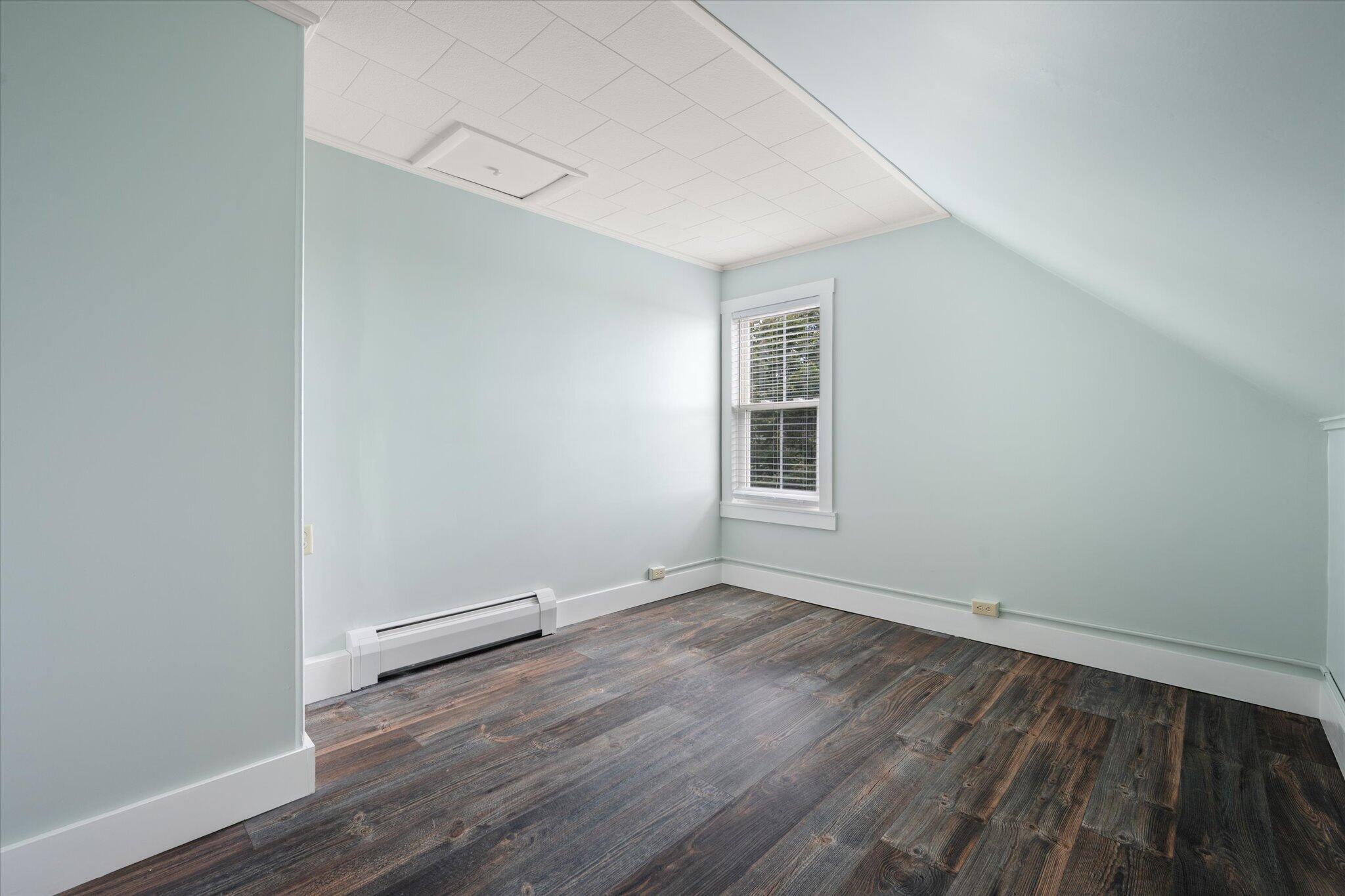 565 Main Street Property Photo 32