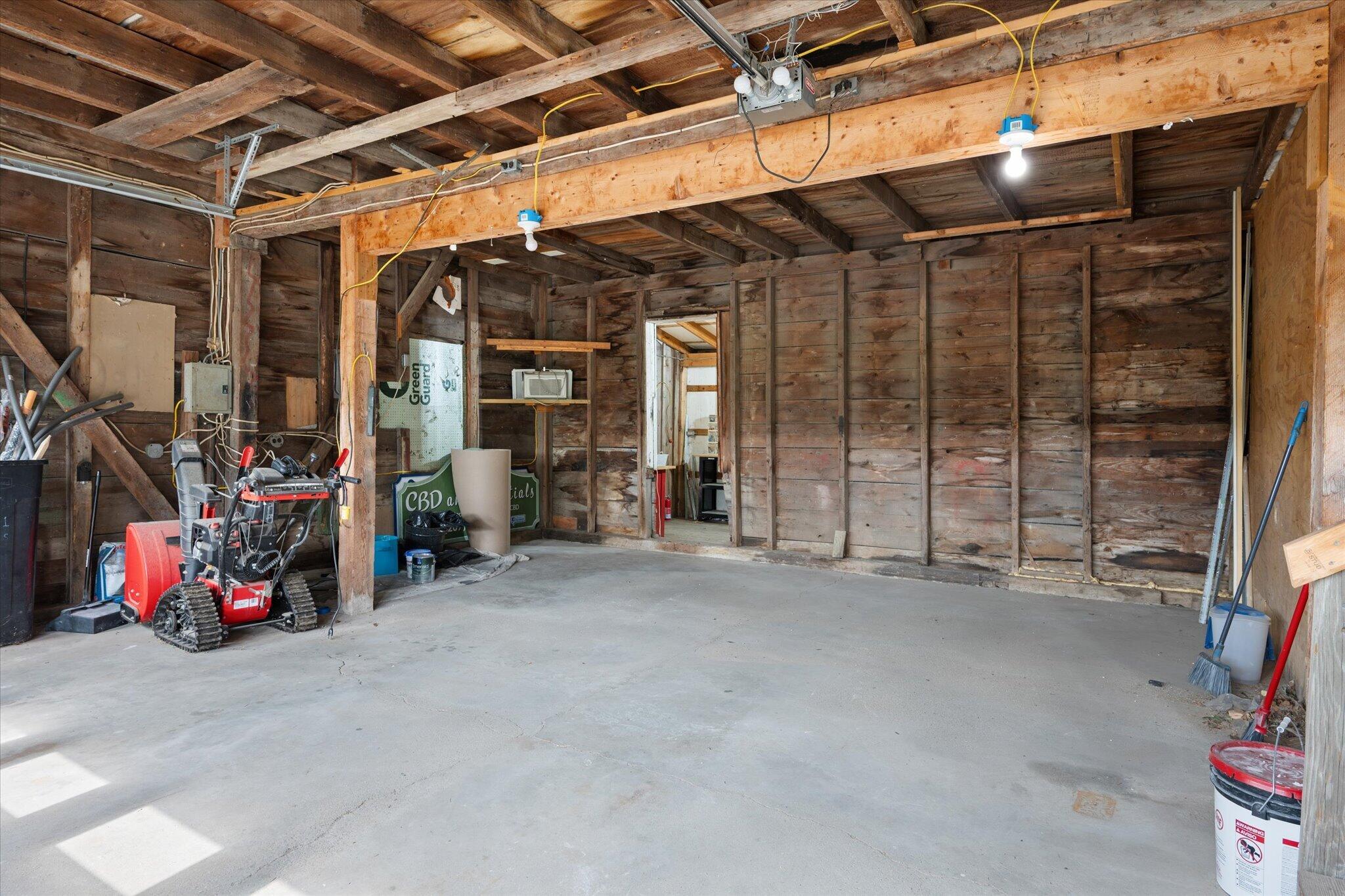 565 Main Street Property Photo 43