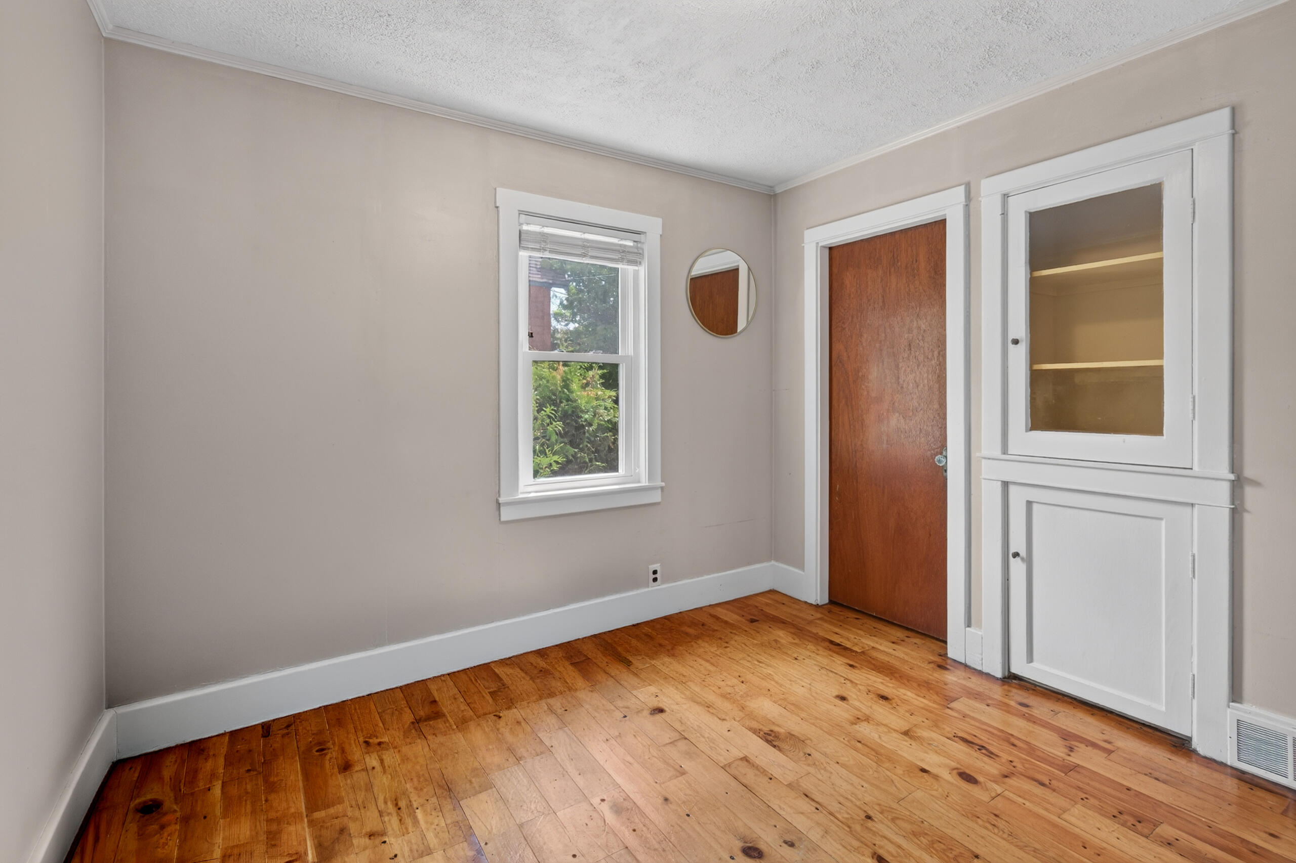 15 Nicholson Avenue Property Photo 16