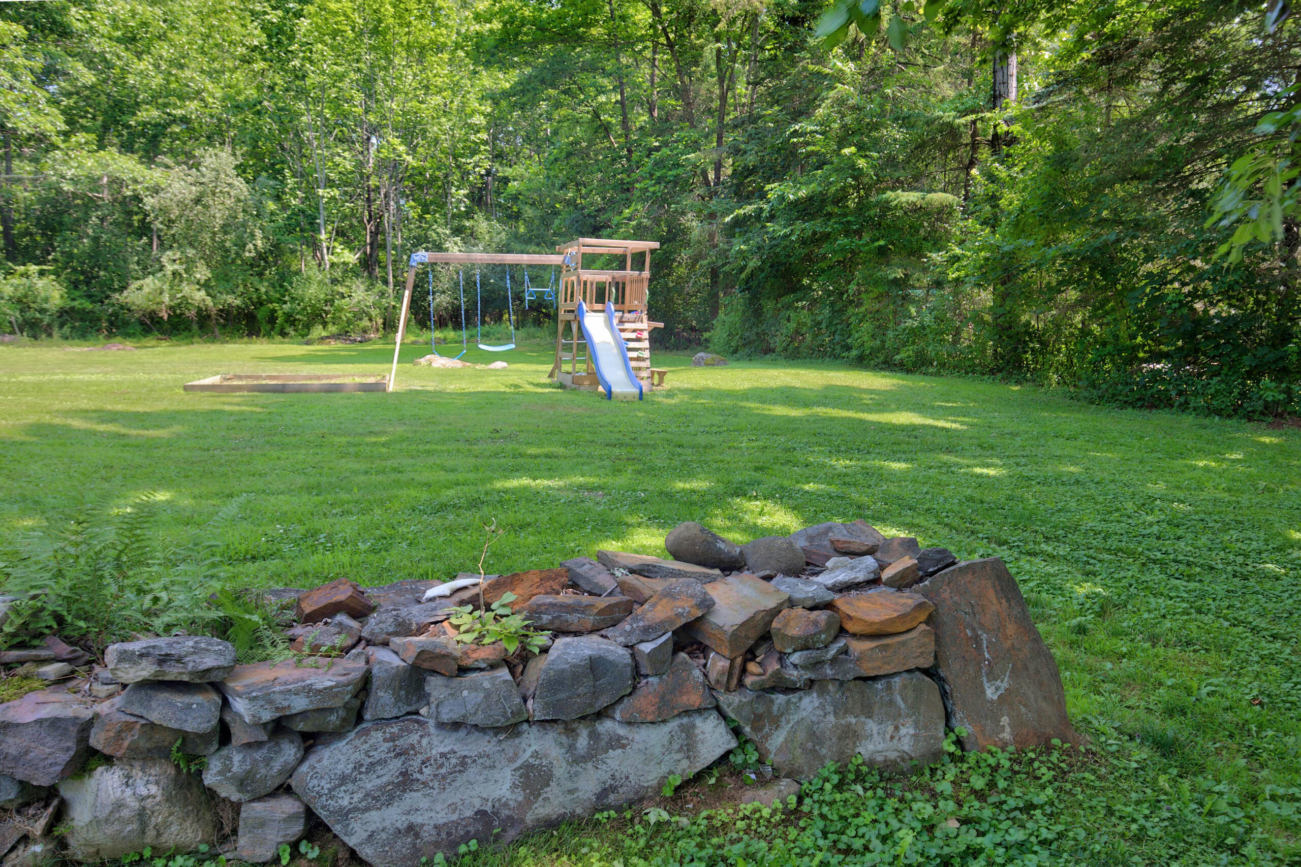15 Nicholson Avenue Property Photo 52