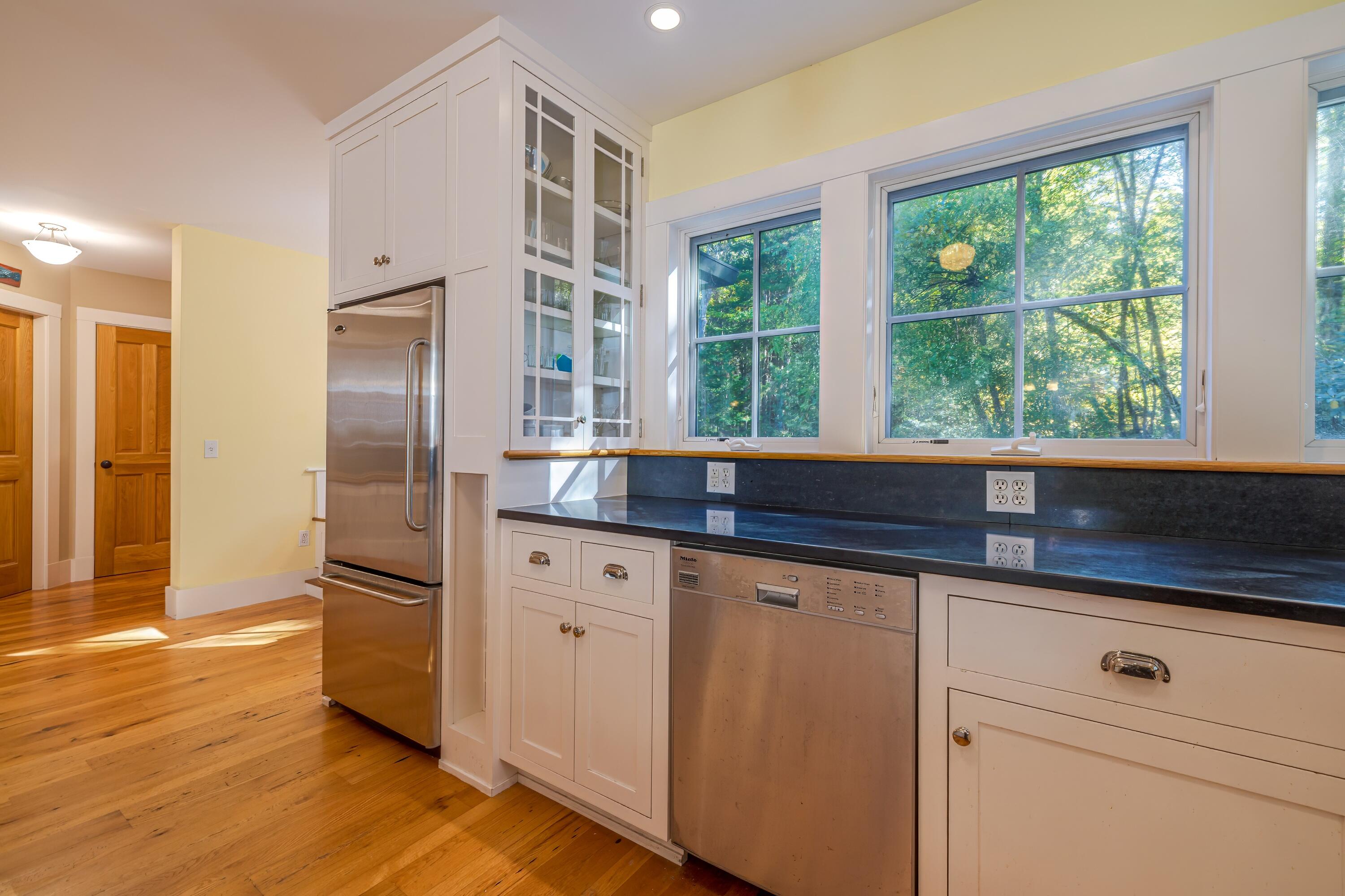 37 Whitney Farm Road Property Photo 8