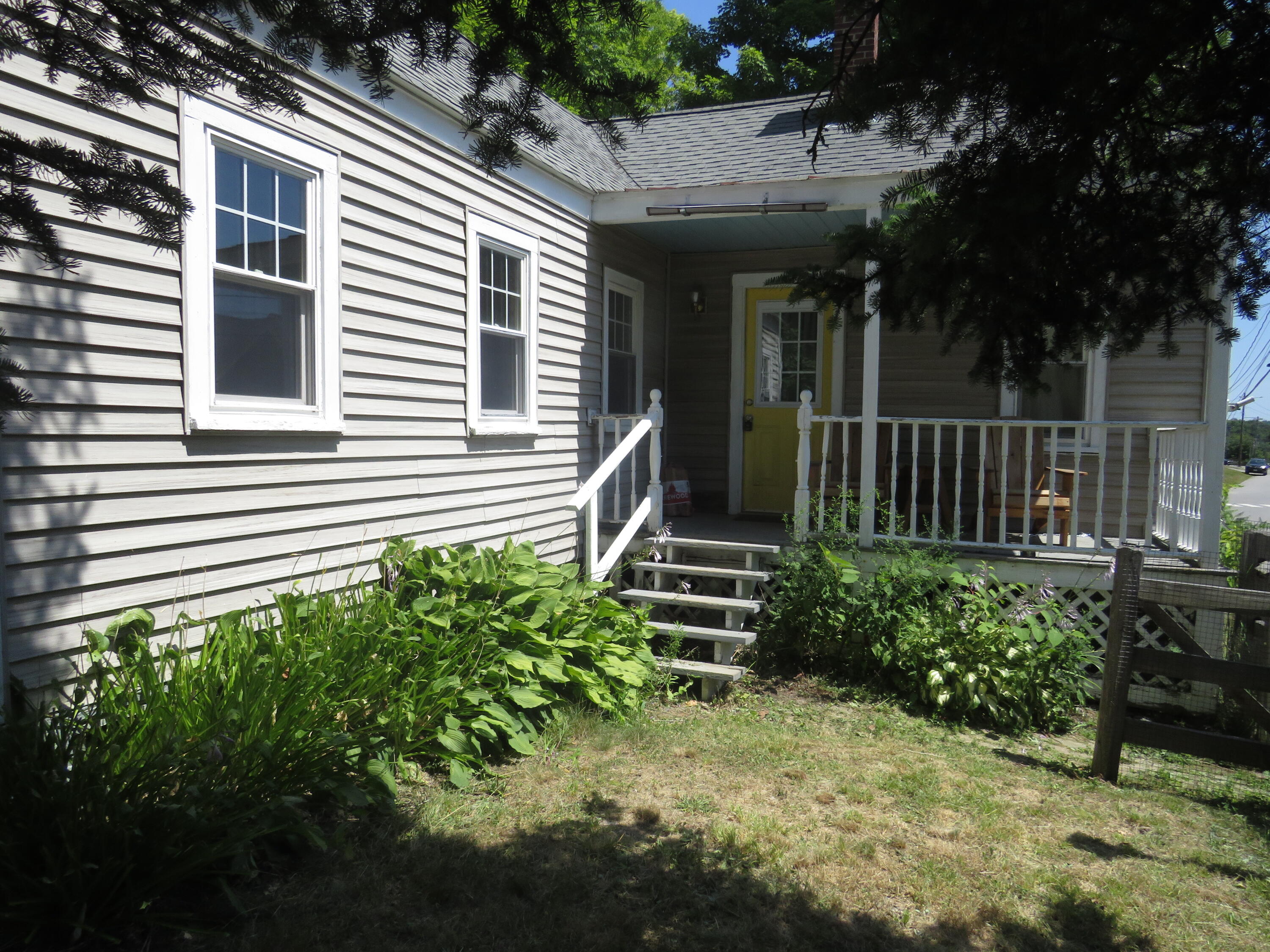 73 Summer Street Property Photo 3