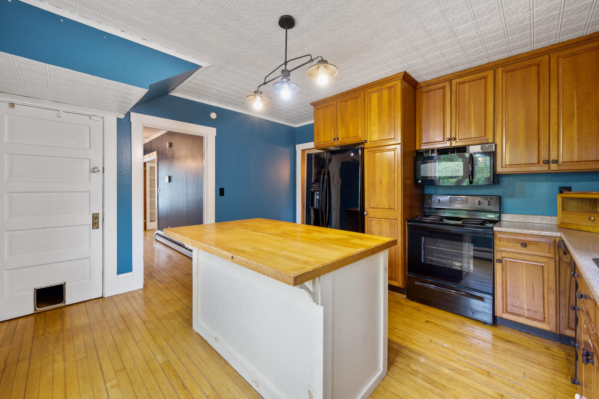 788 Union Street Property Photo 4