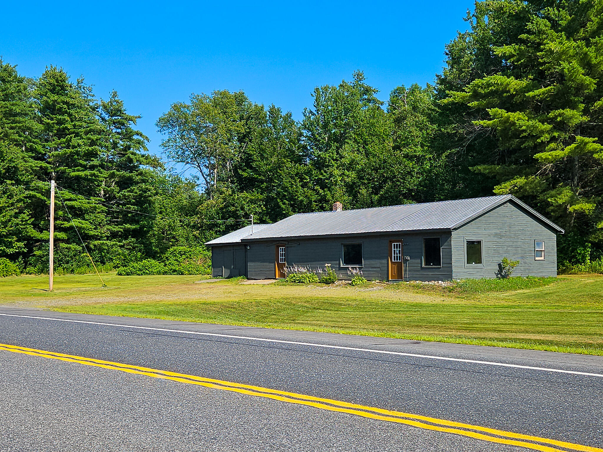 581 Mercer Road Property Photo 3