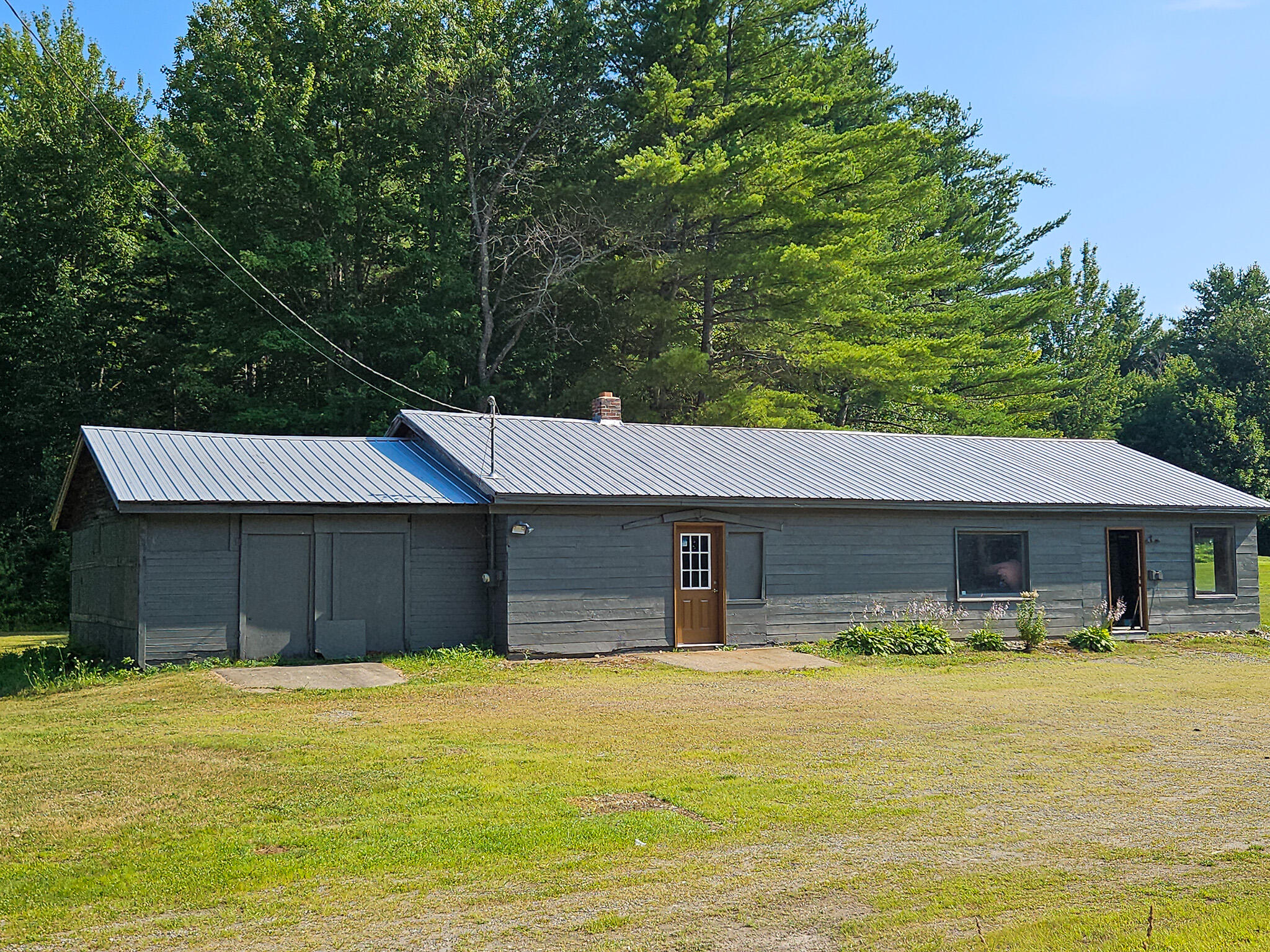 581 Mercer Road Property Photo 4