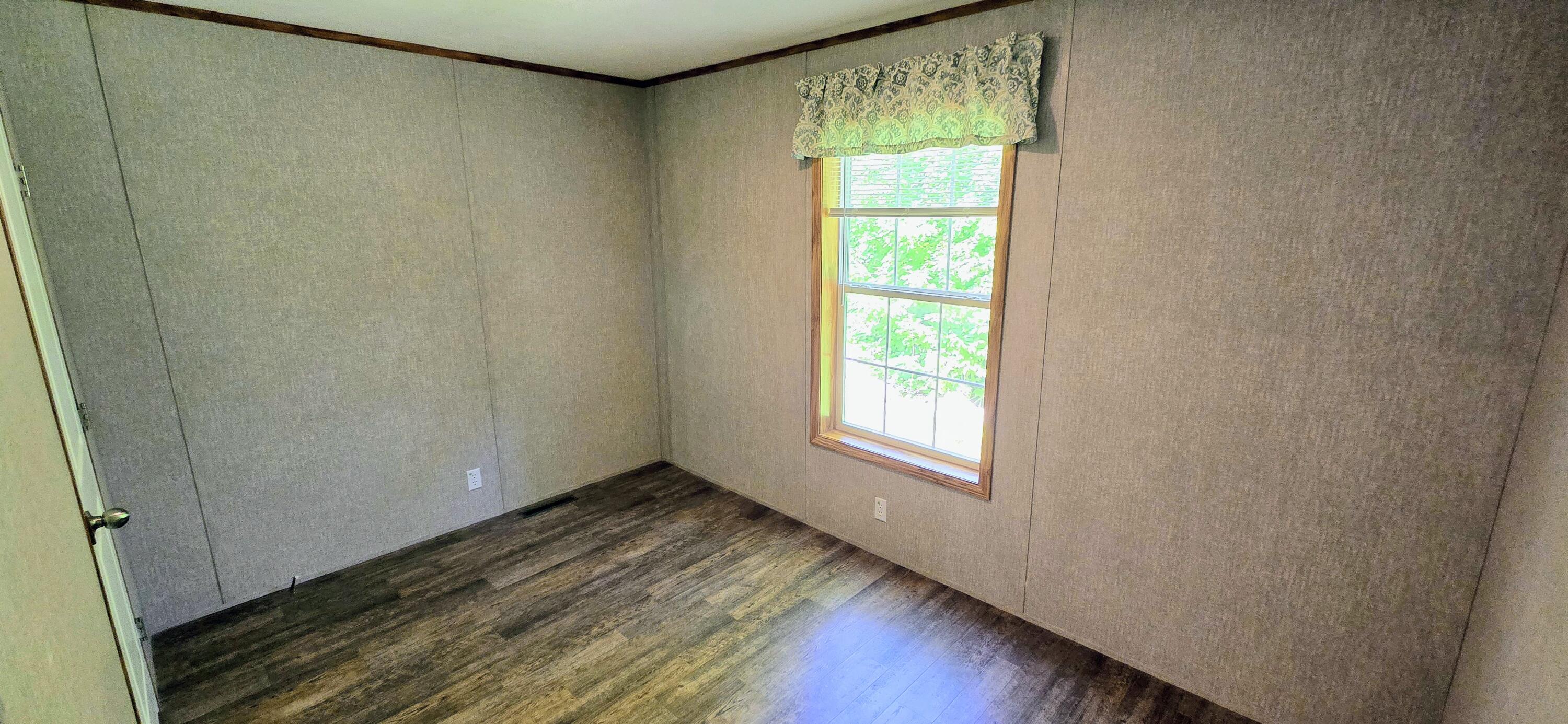 442 Waterford Road Property Photo 12