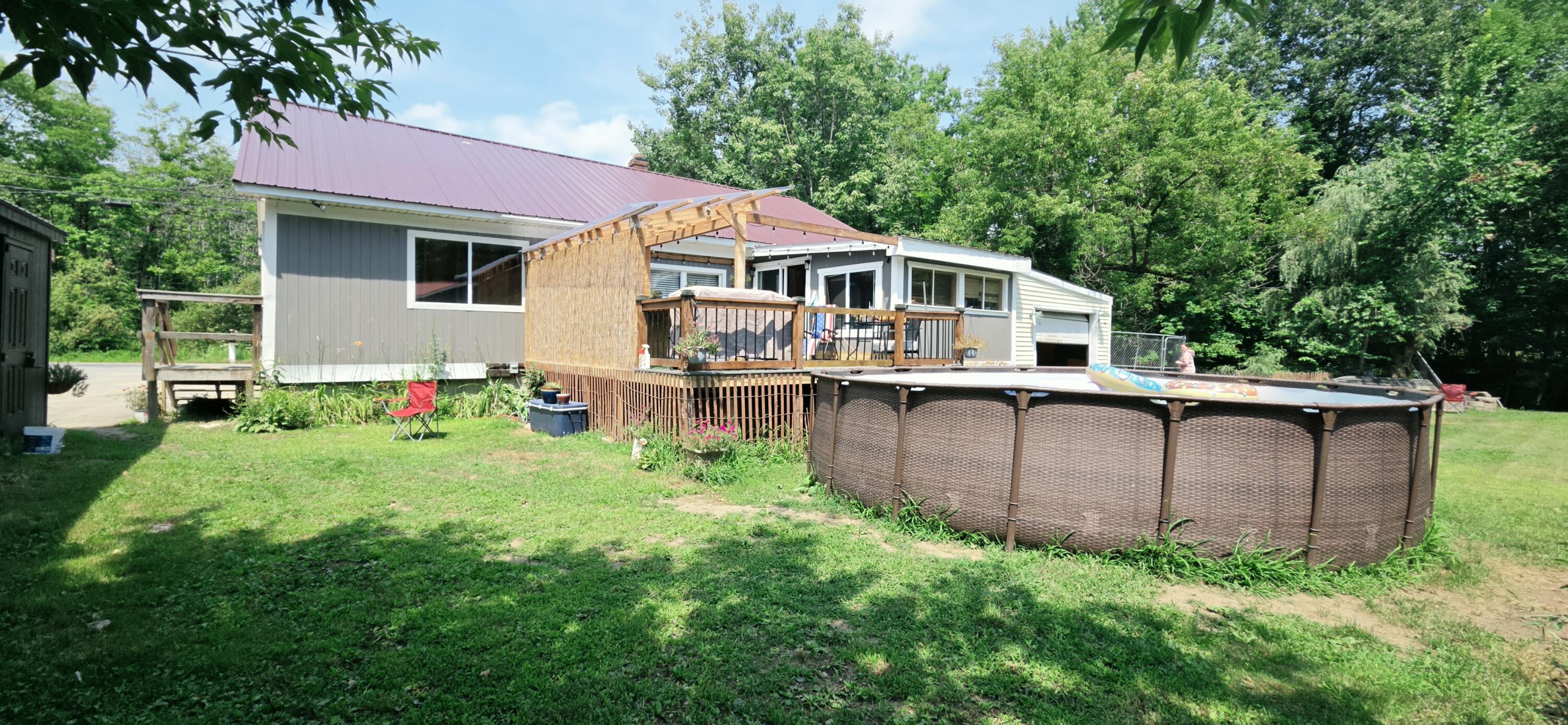 724 Sawyer Road Property Photo 4