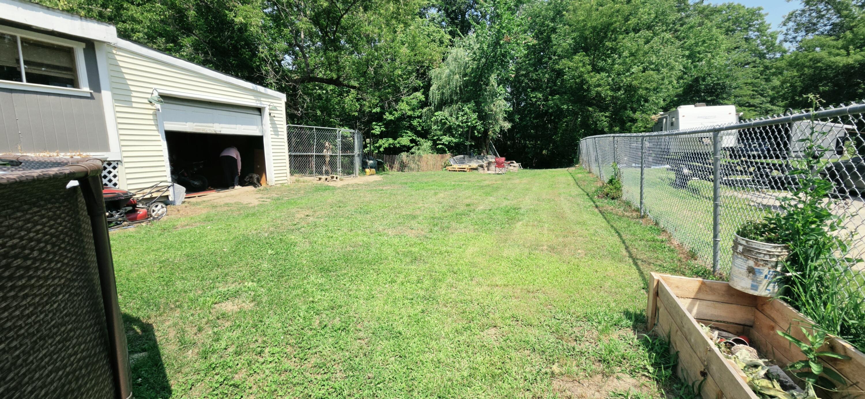 724 Sawyer Road Property Photo 5
