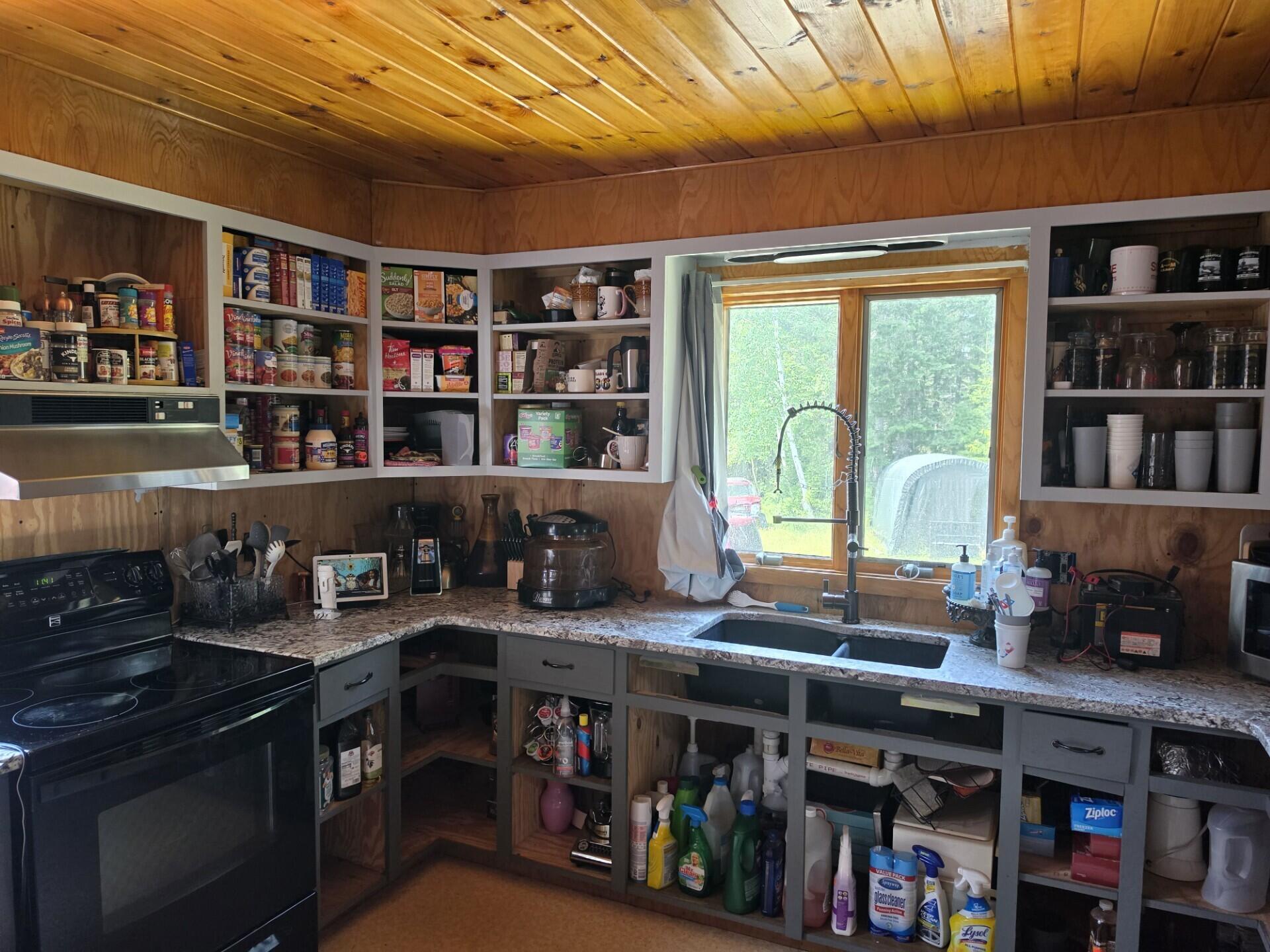 2249 Van Buren Road Property Photo 9