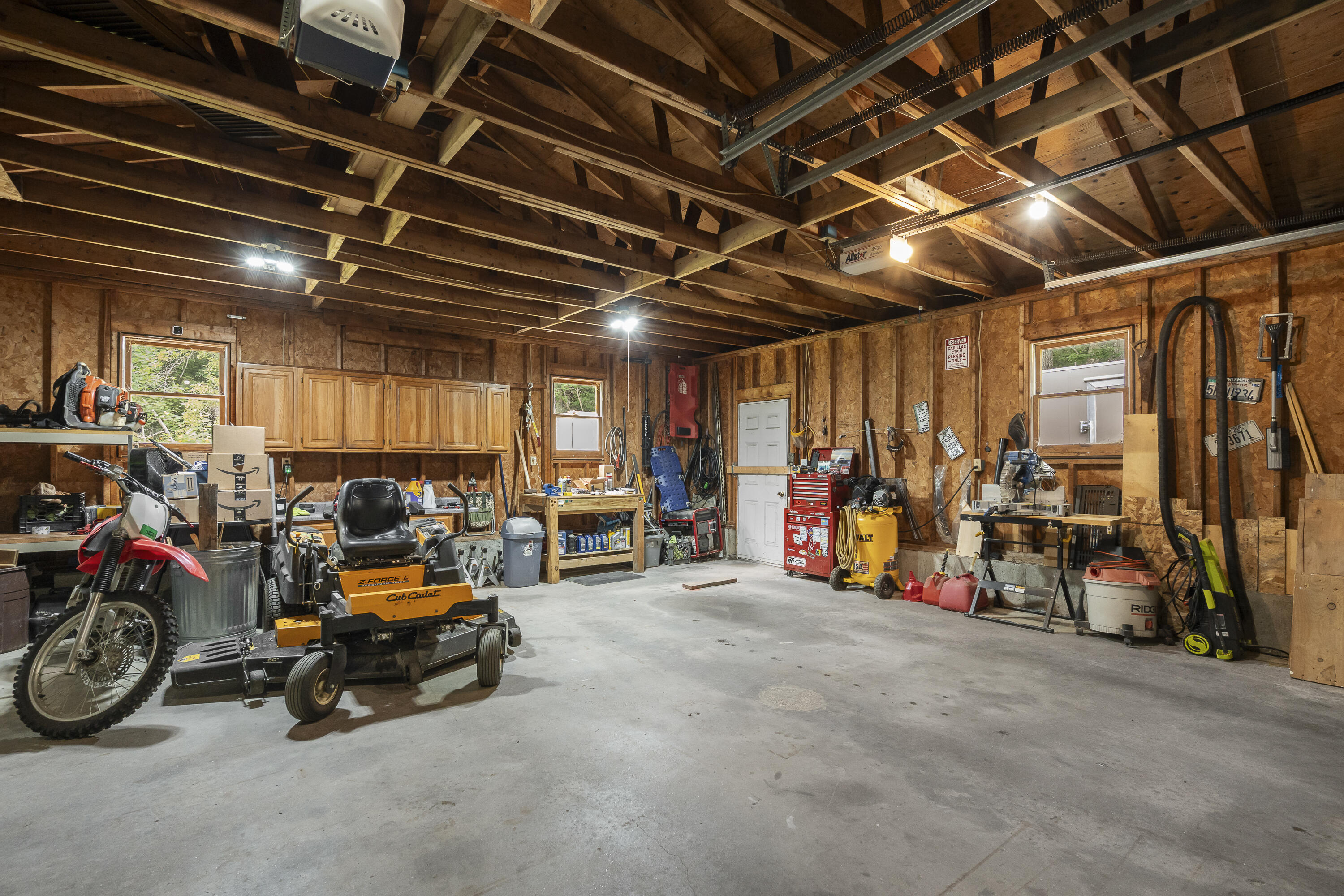 17 Adams Circle Property Photo 42