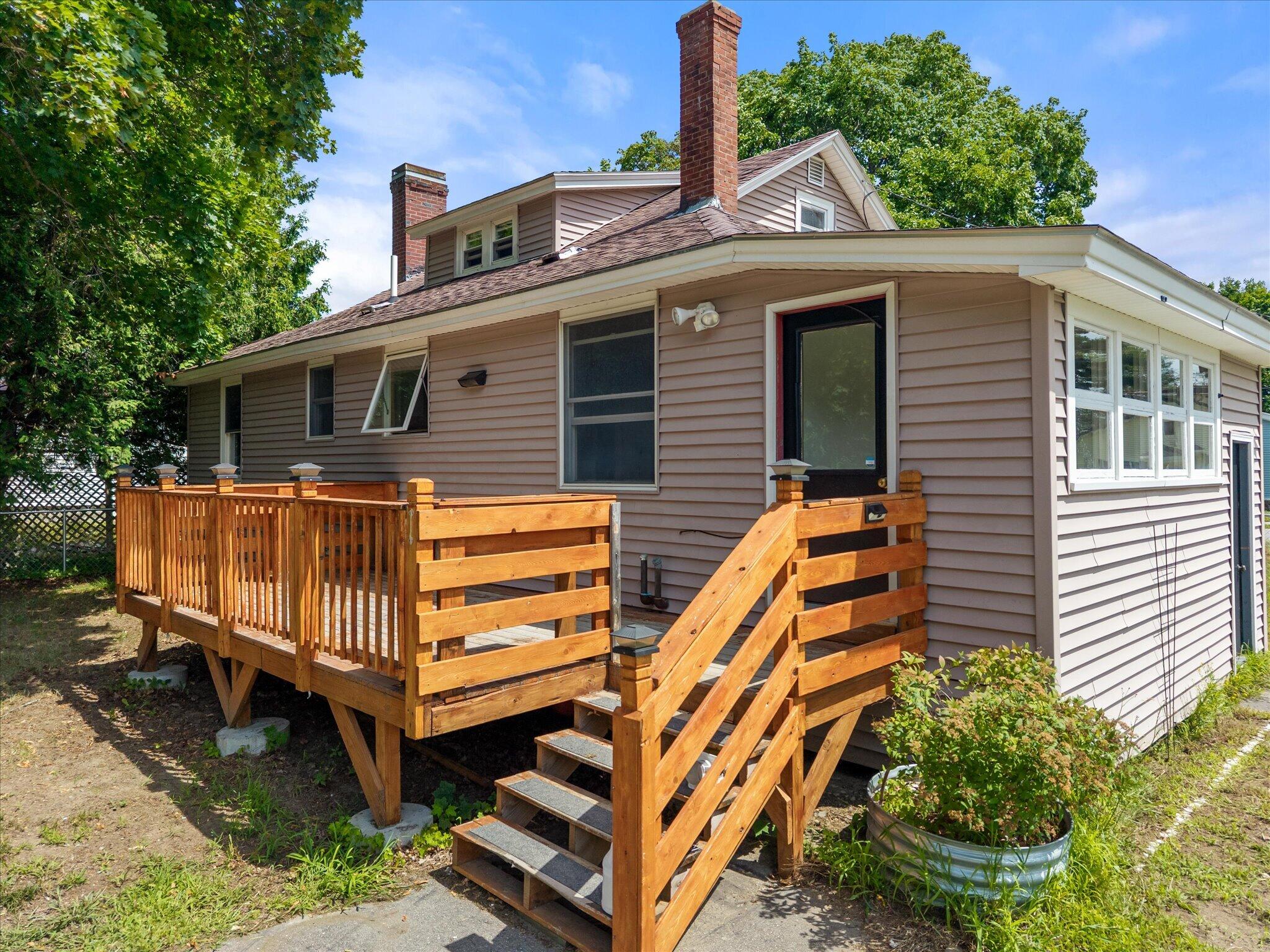 557 Brunswick Street Property Photo 3