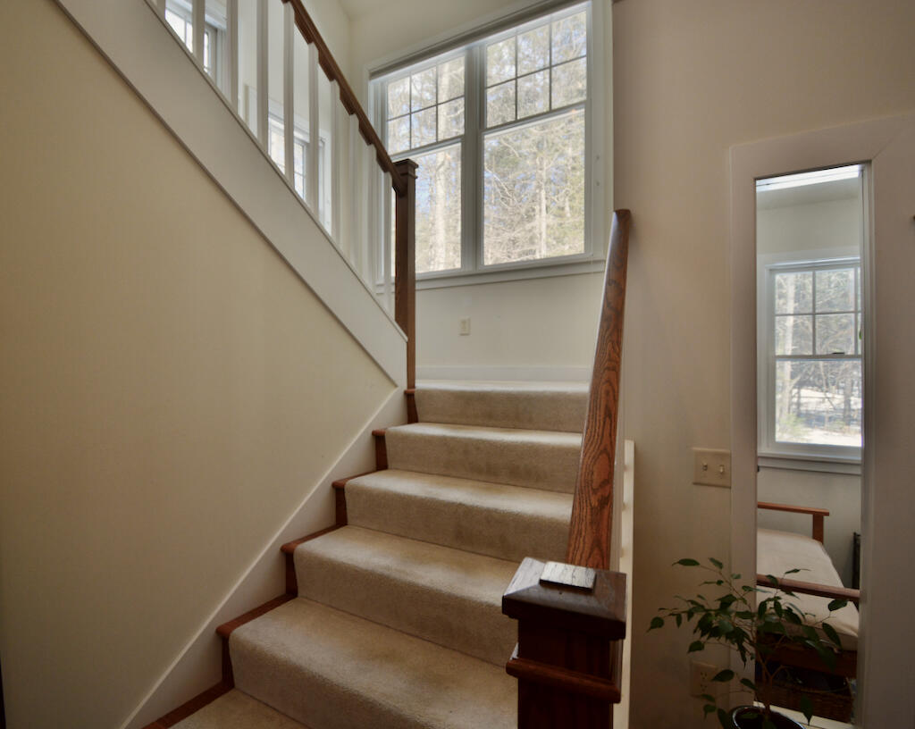 73 Middlegate Lane Property Photo 33