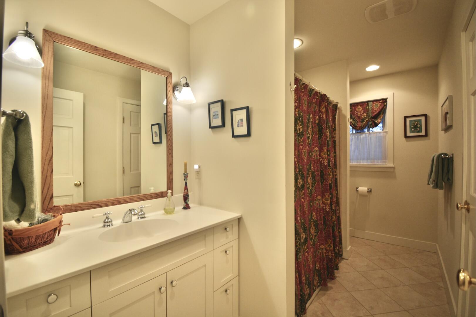 73 Middlegate Lane Property Photo 35