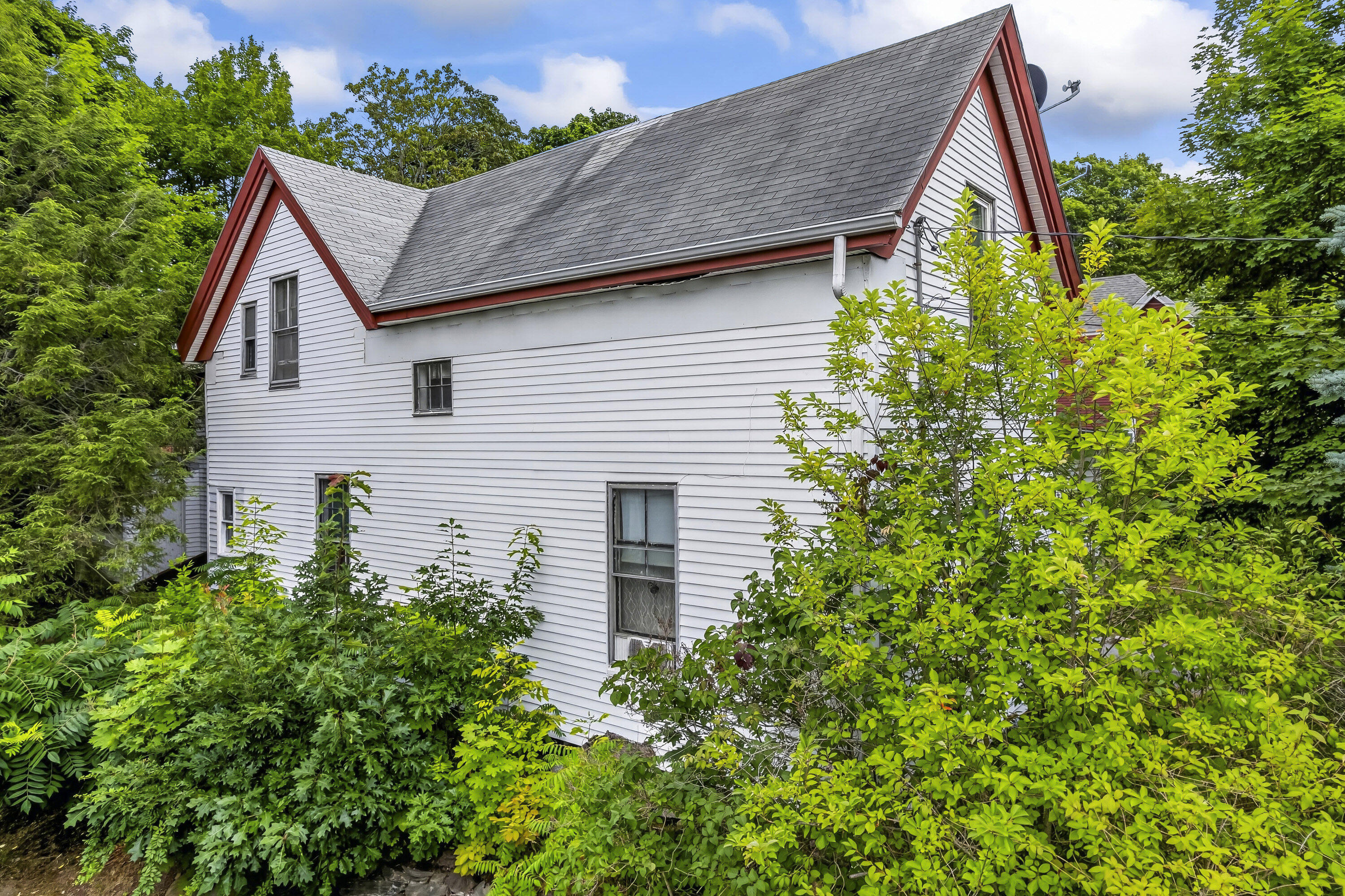 164 Preble Street Property Photo 4