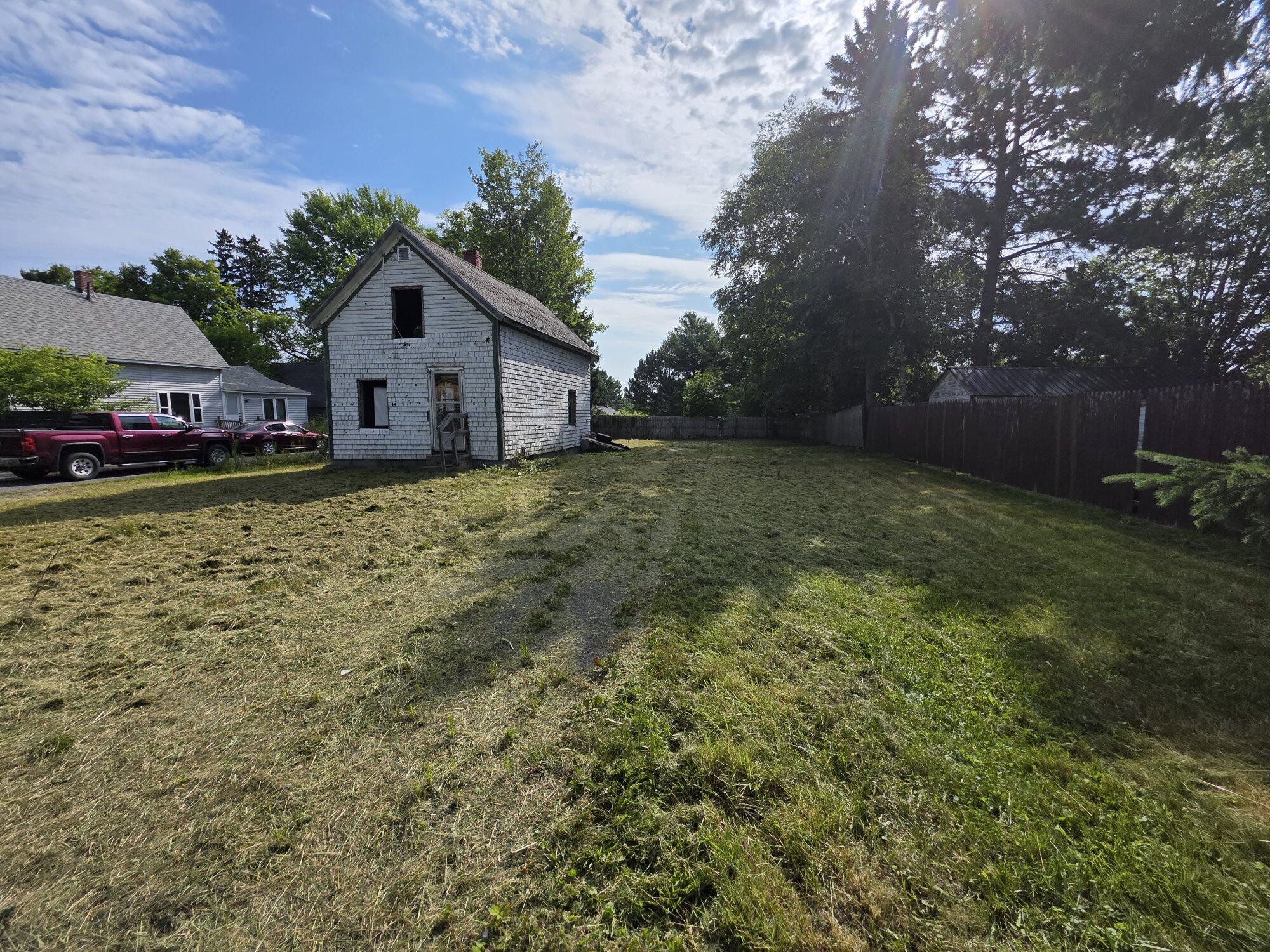 6 Delmont Street Property Photo 3