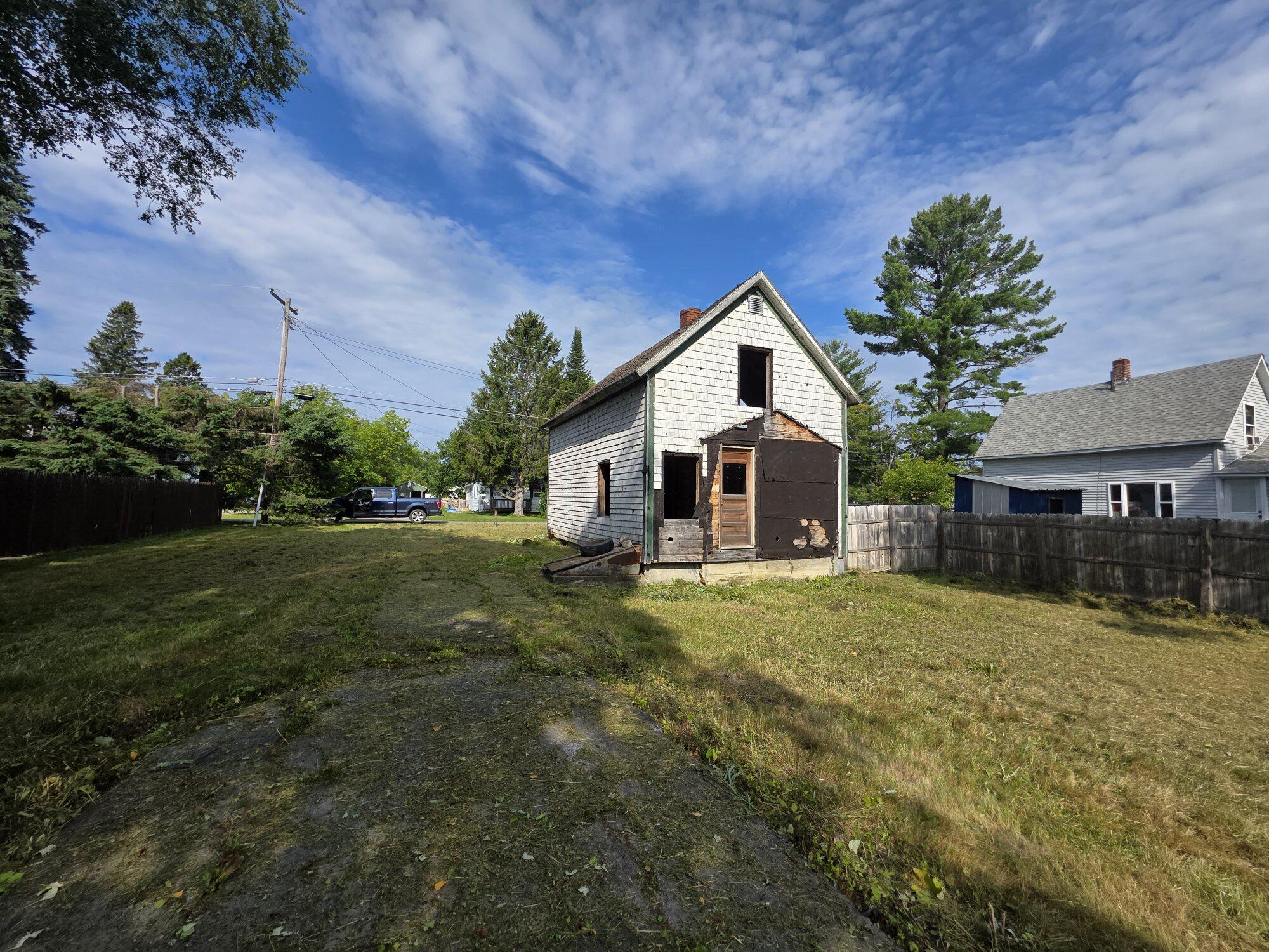 6 Delmont Street Property Photo 5