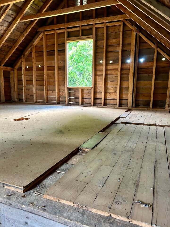 6 Delmont Street Property Photo 9