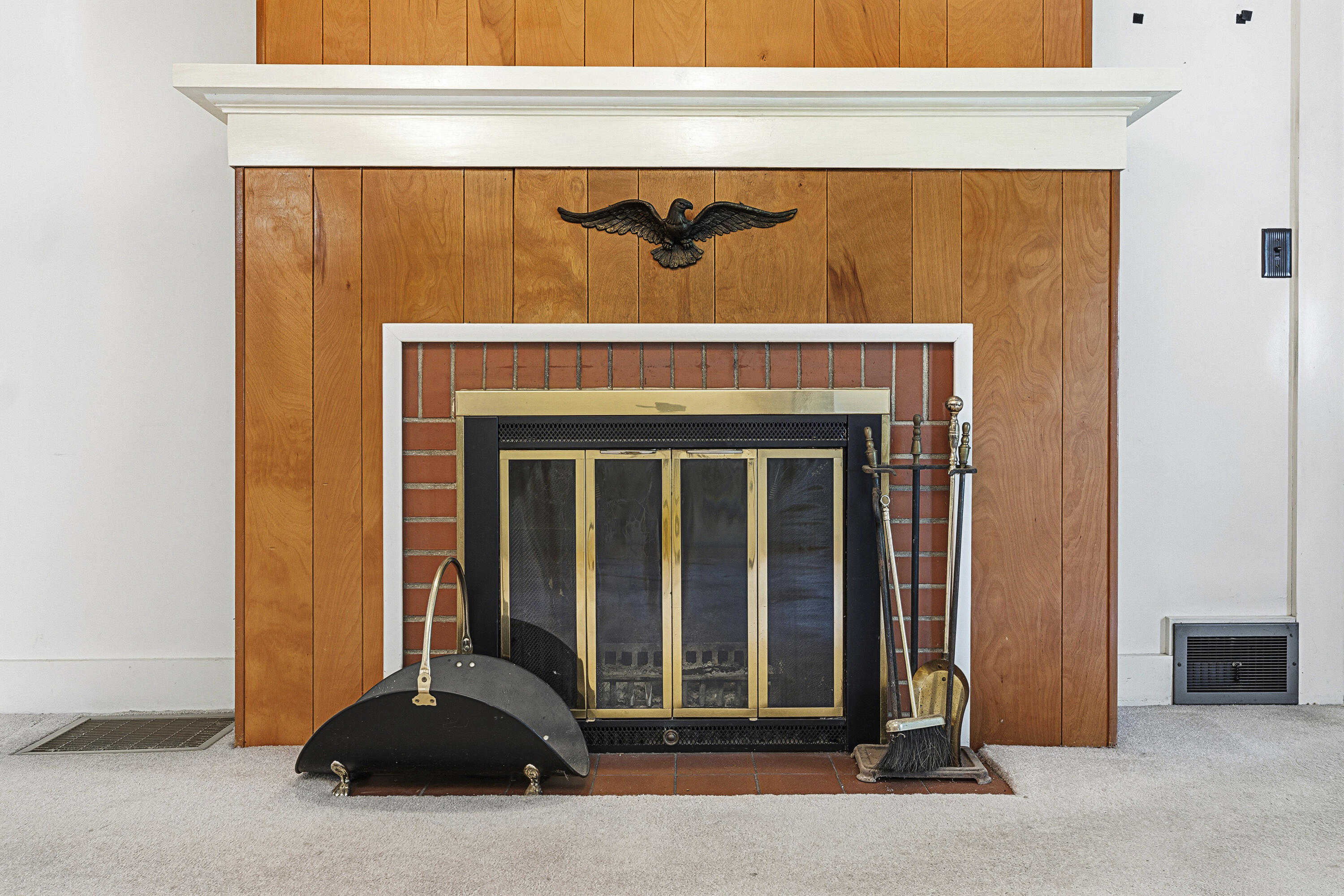 137 Pleasant Street Property Photo 4