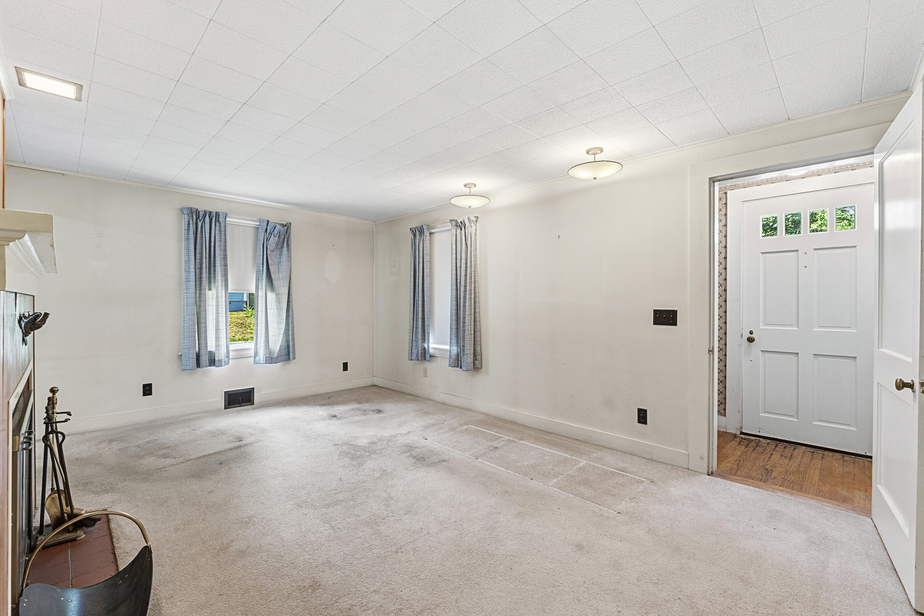 137 Pleasant Street Property Photo 13