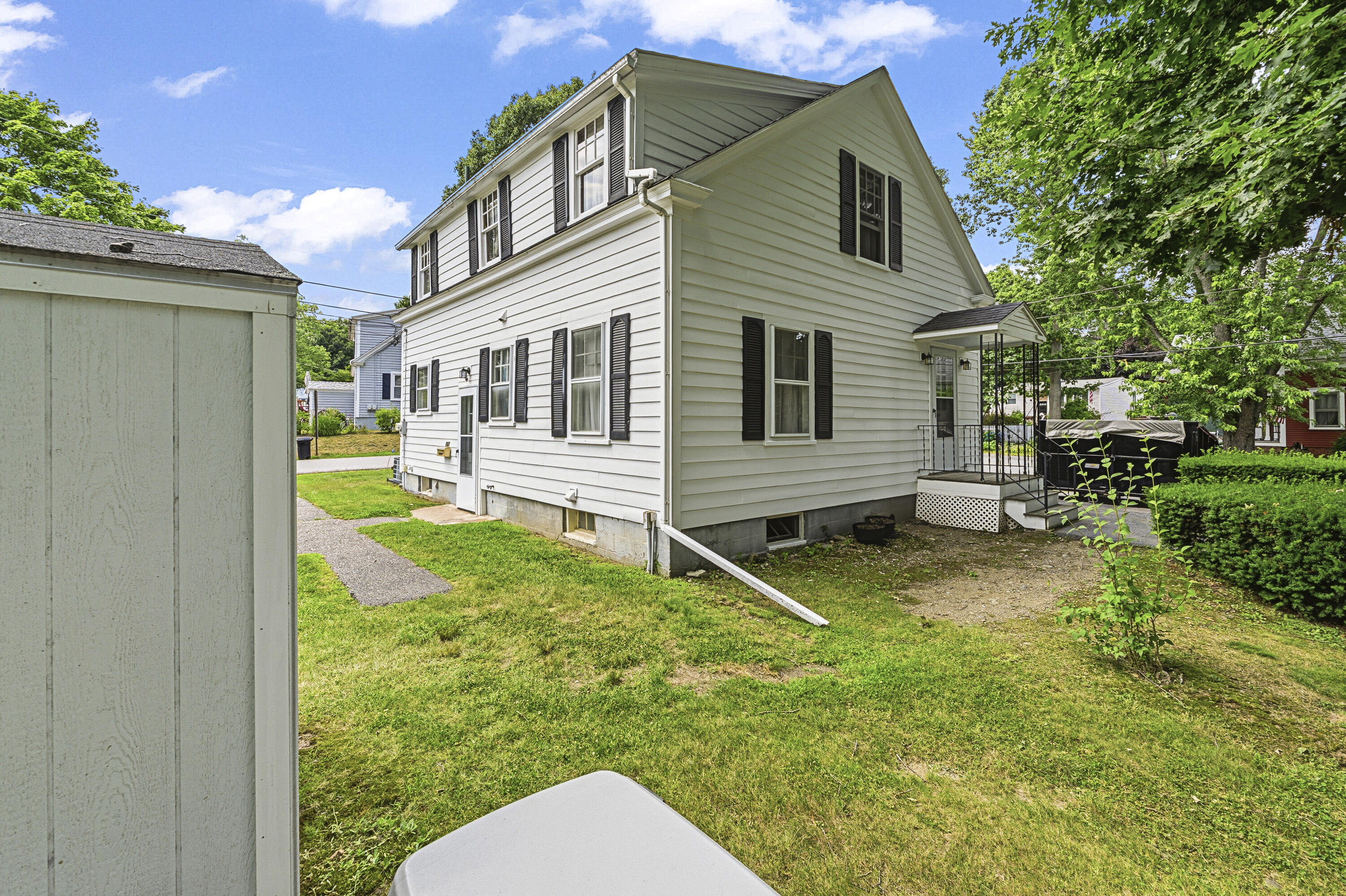 137 Pleasant Street Property Photo 33
