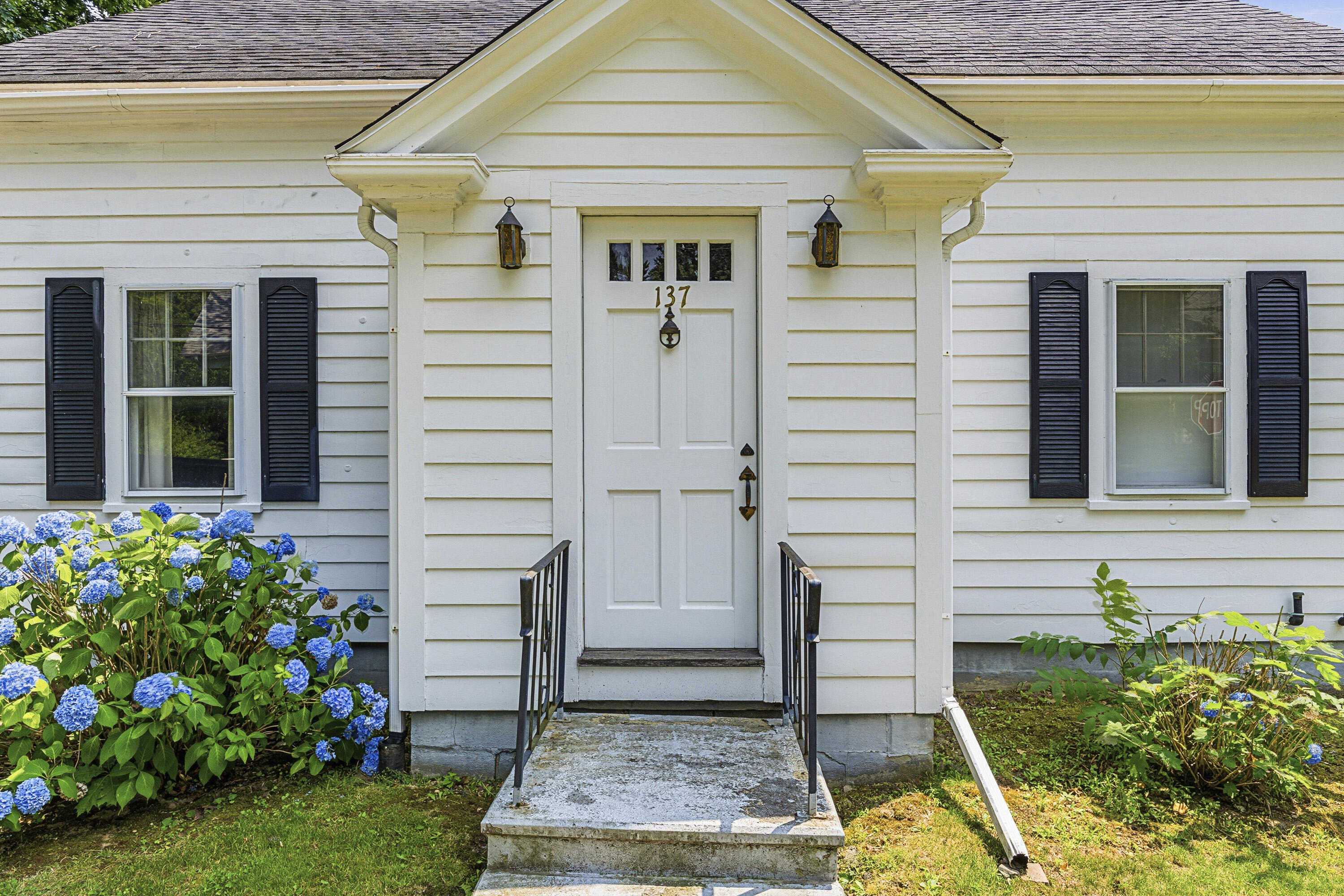 137 Pleasant Street Property Photo 42