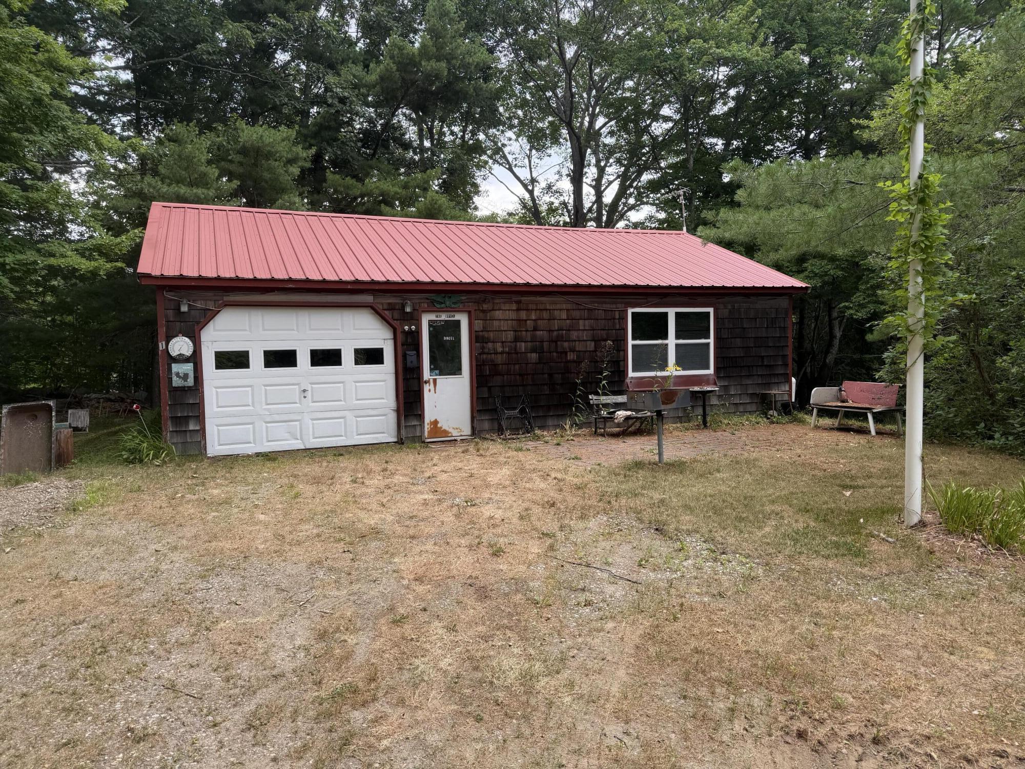 371 E Neck Road Property Photo 5