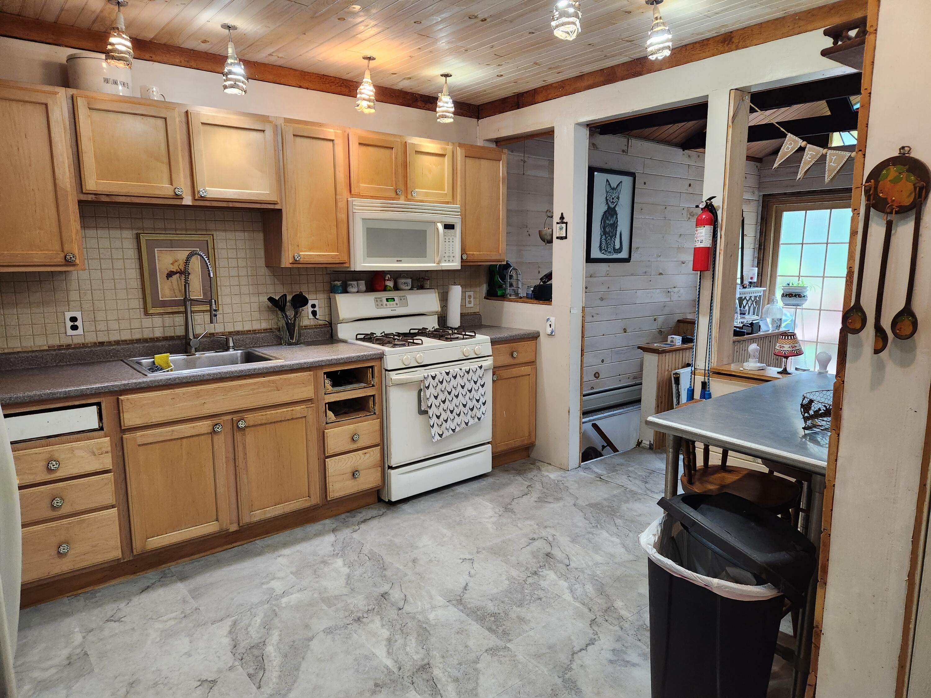 56 Pinewood Cove Road Property Photo 5